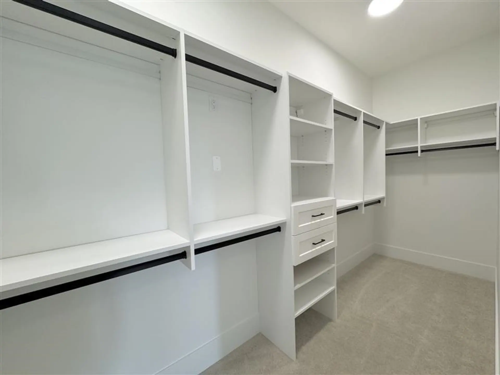 20892 35a Avenue - Image 5