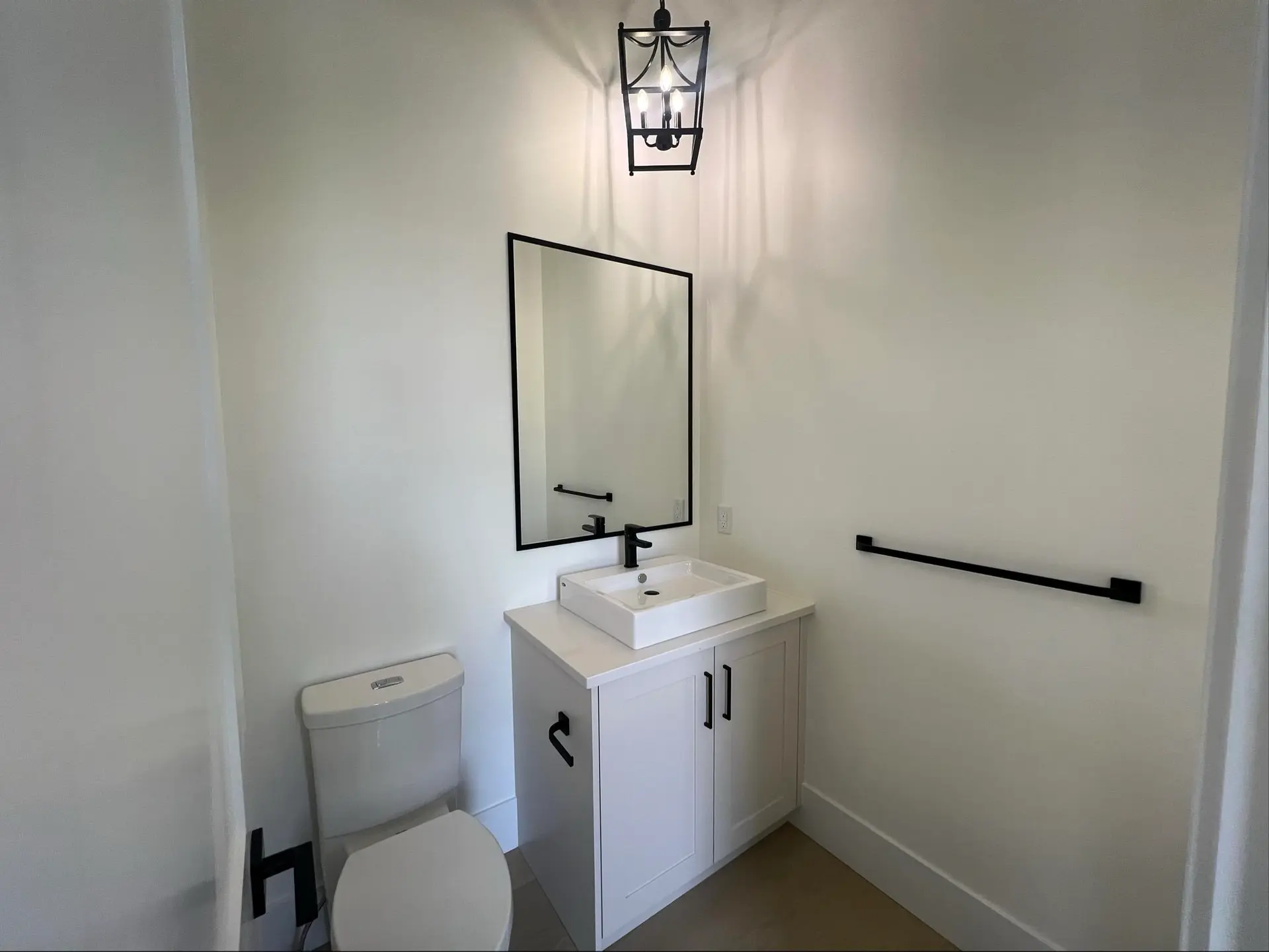 20892 35a Avenue - Image 14