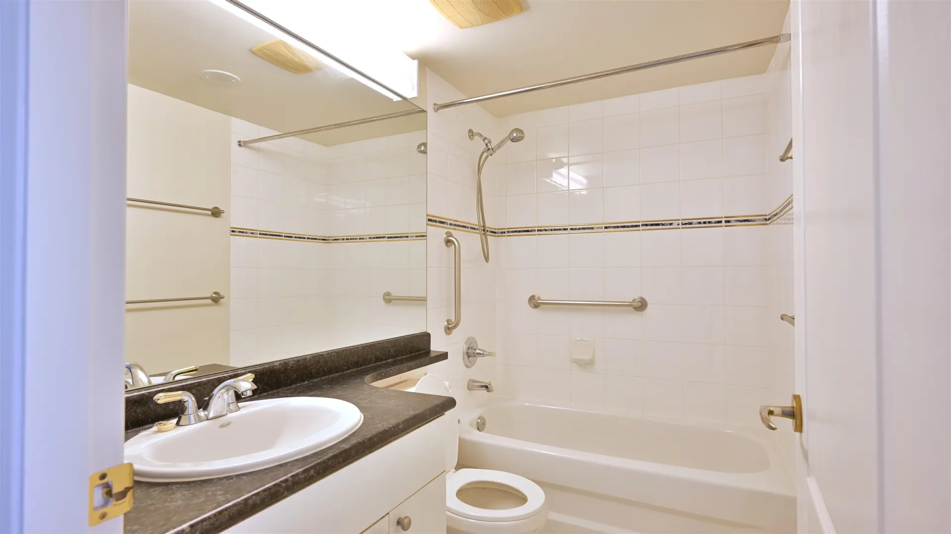 #1403 8171 Saba Road - Image 12