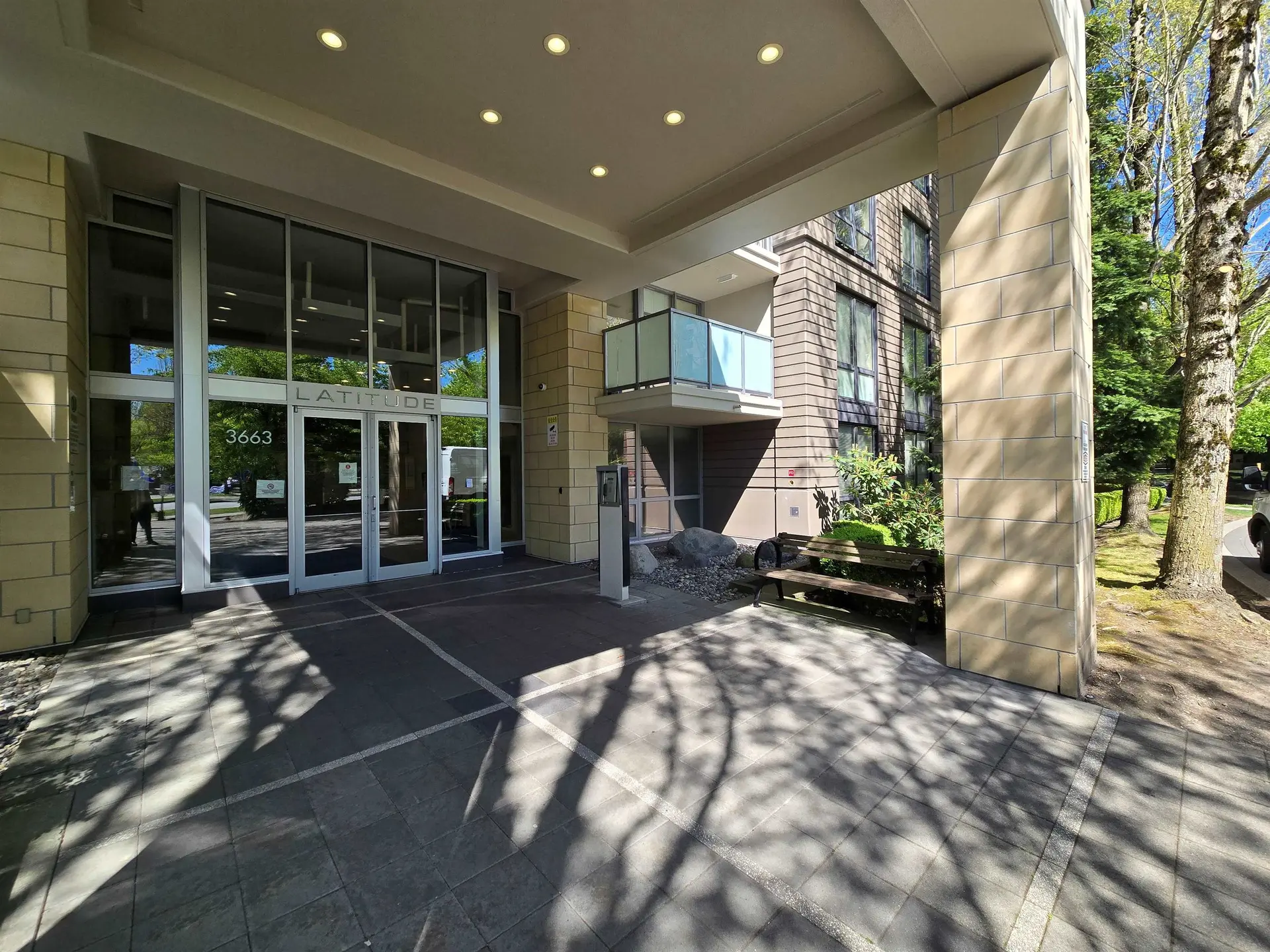 Property at #810 3663 Crowley Drive, Vancouver, BC