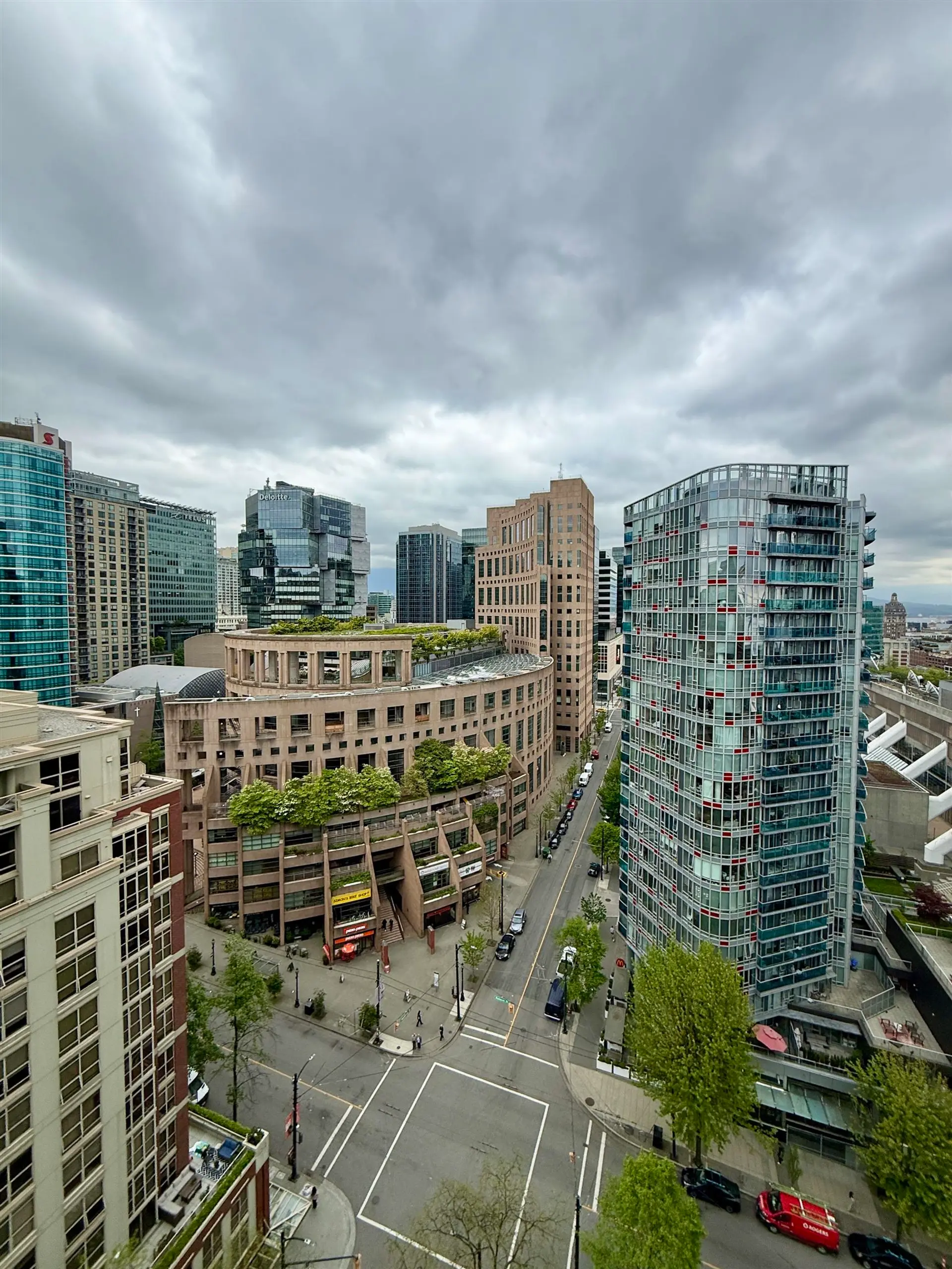 #1808 838 Hamilton Street - Image 9