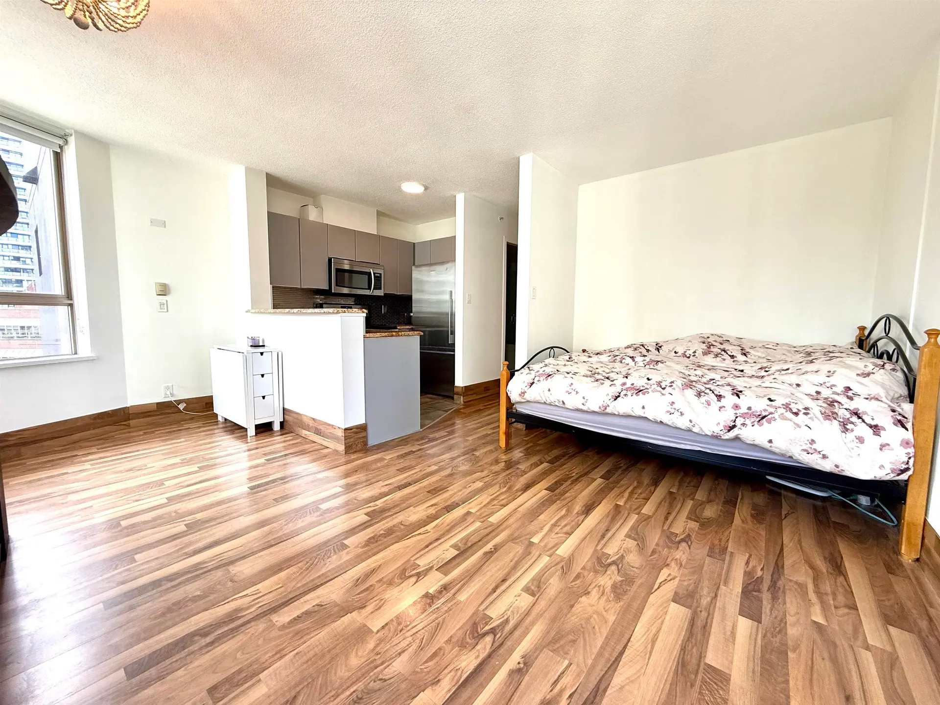 #1007 1003 Pacific Street - Image 2