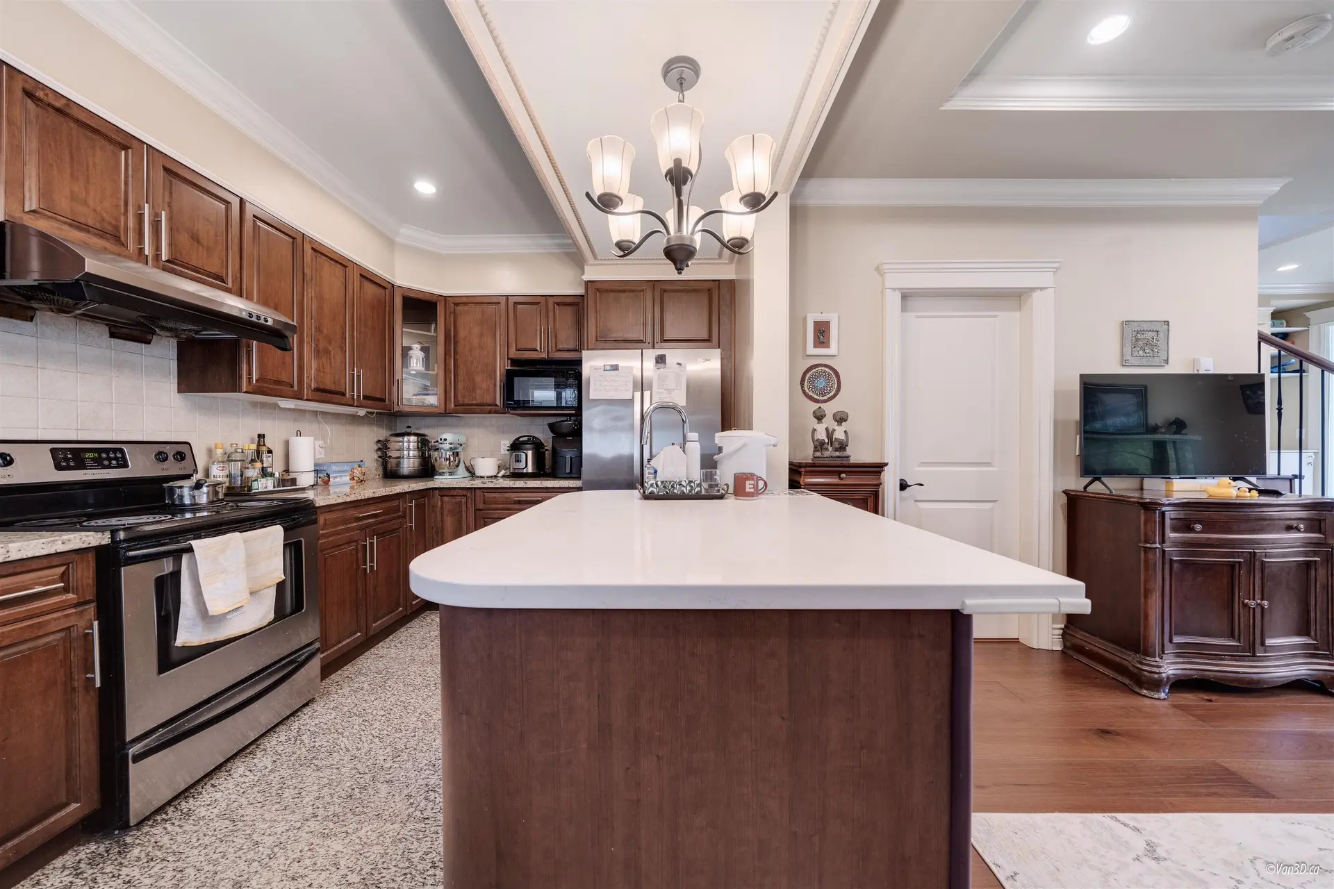 8455 Fremlin Street - Image 10