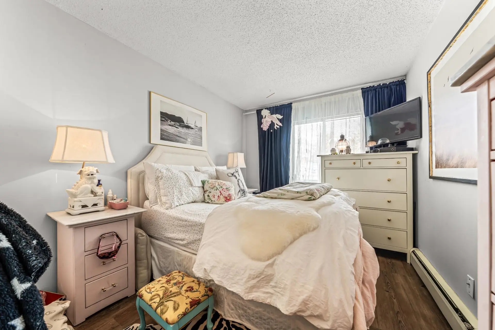 #207 230 Mowat Street - Image 7