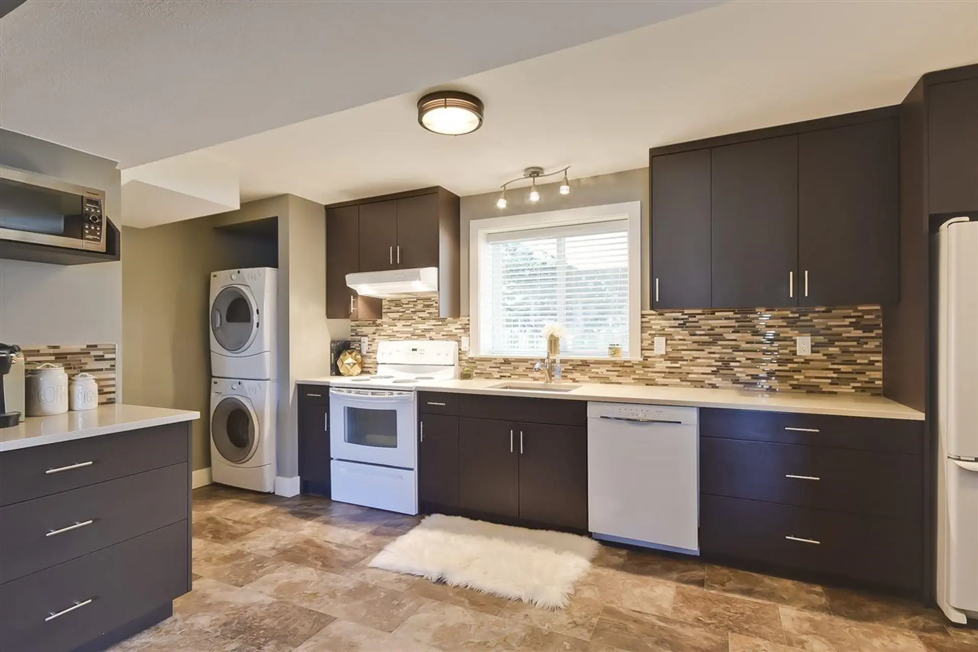 5046 Massey Drive - Image 13