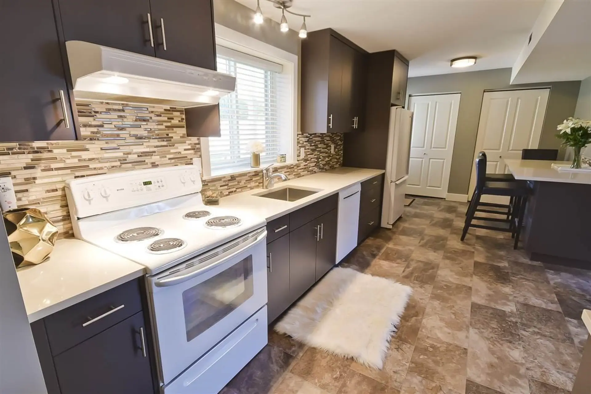 5046 Massey Drive - Image 14