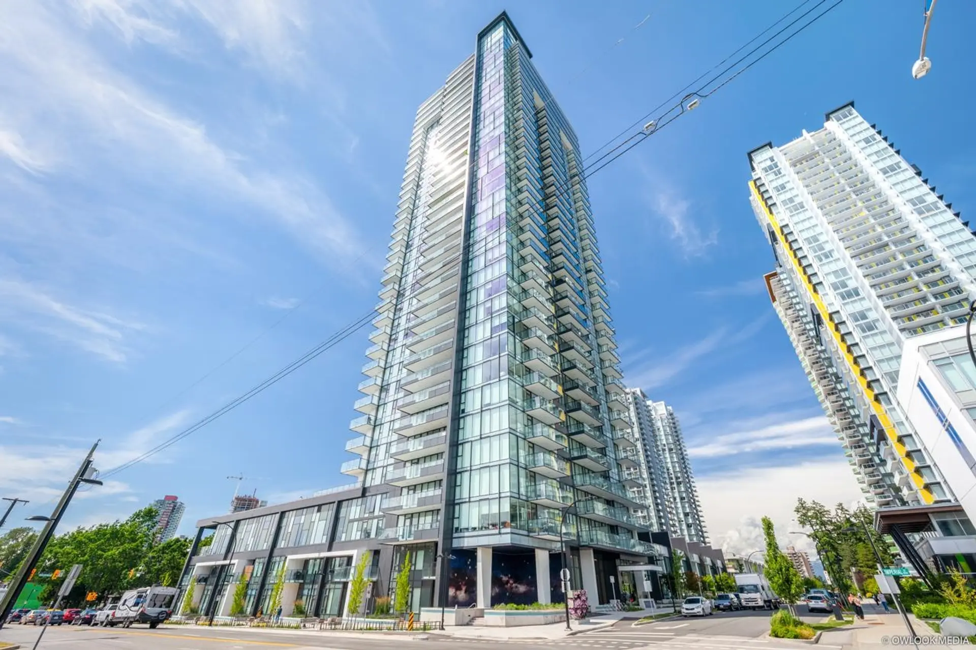 #2906 4688 Kingsway - Image 2