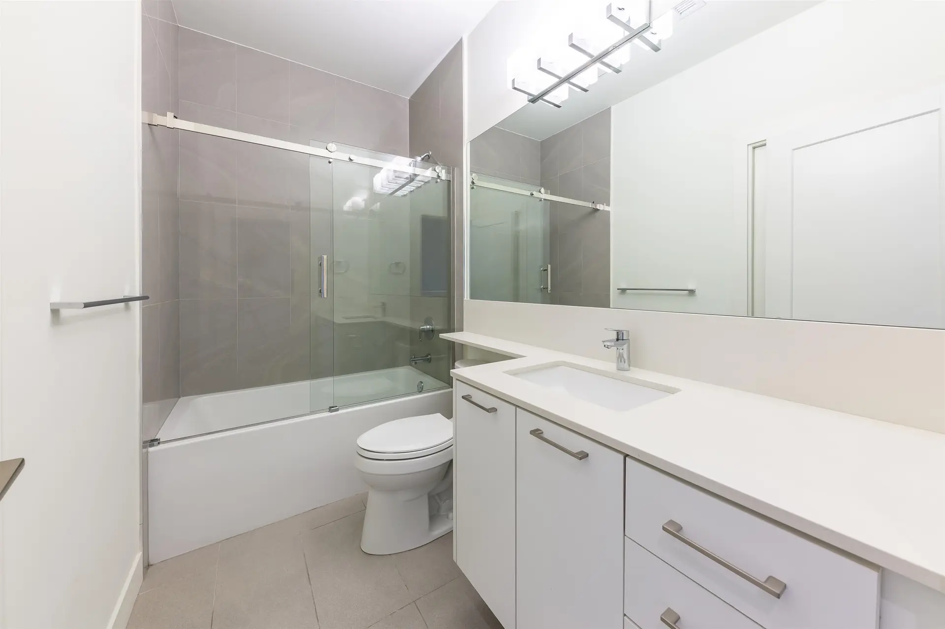 #21 7168 Lynnwood Drive - Image 16