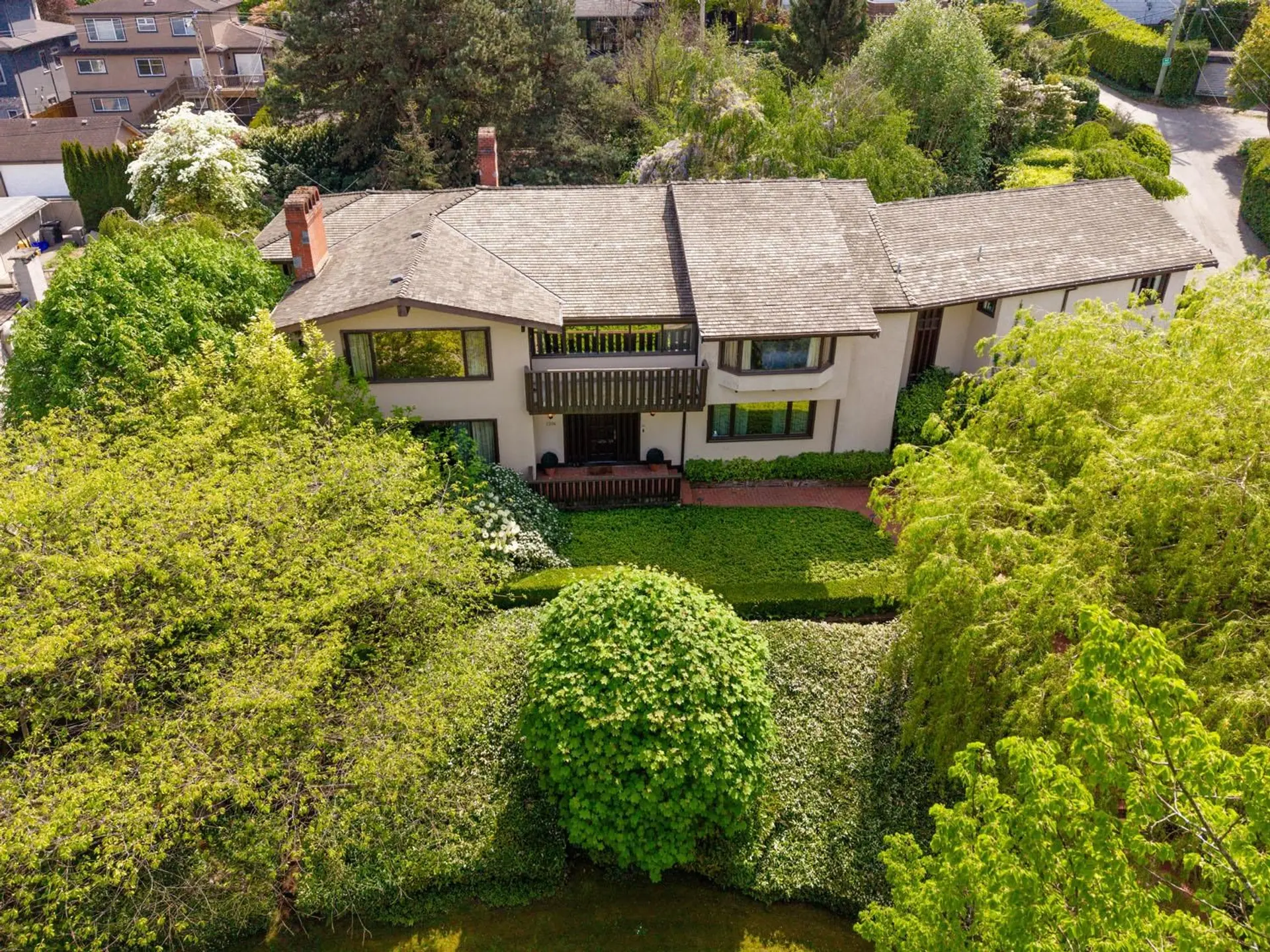 2296 W 32nd Avenue - Image 12