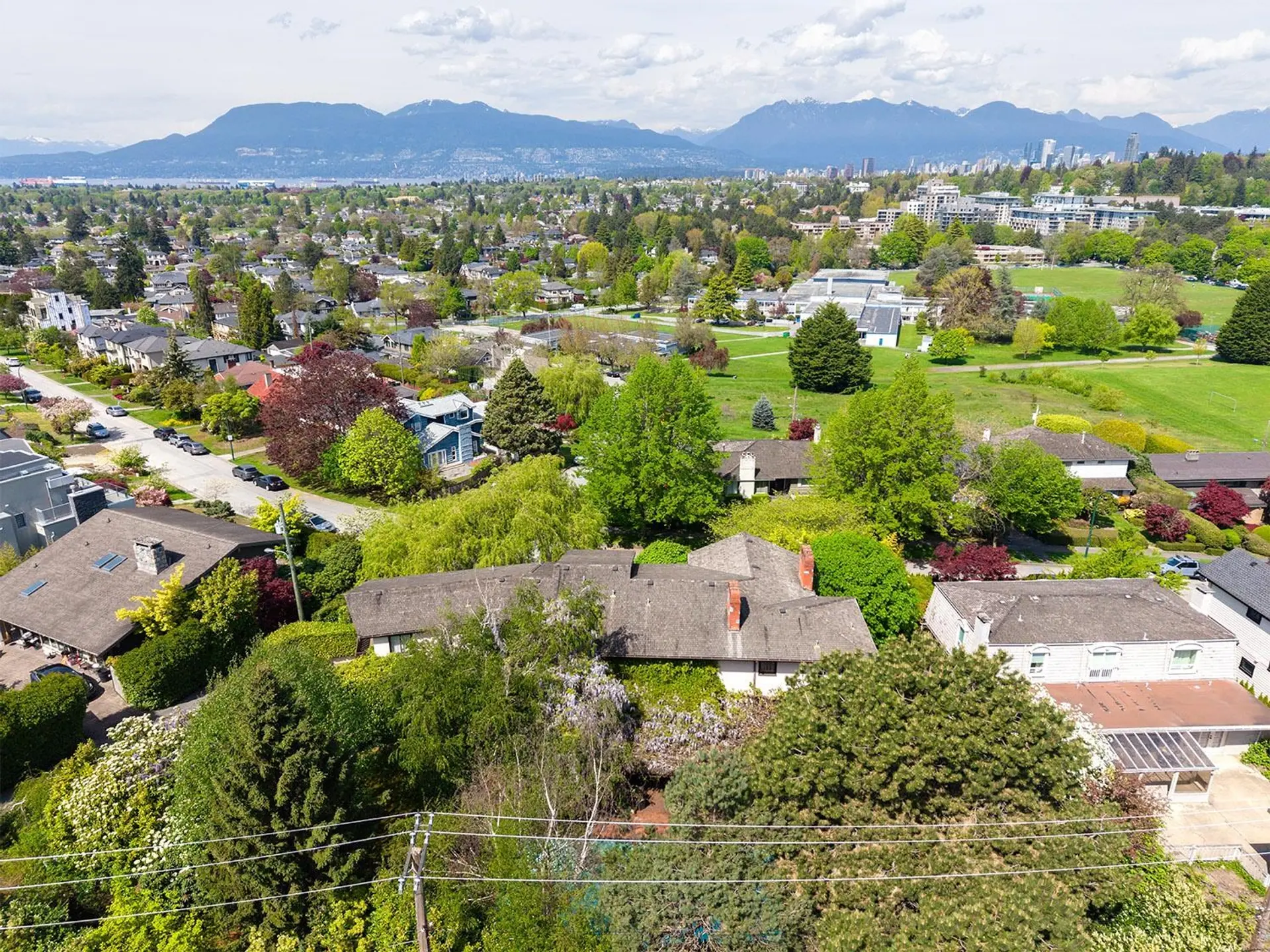 2296 W 32nd Avenue - Image 15