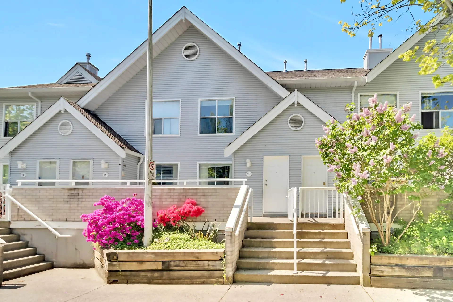 #20 13713 72a Avenue - Image 2