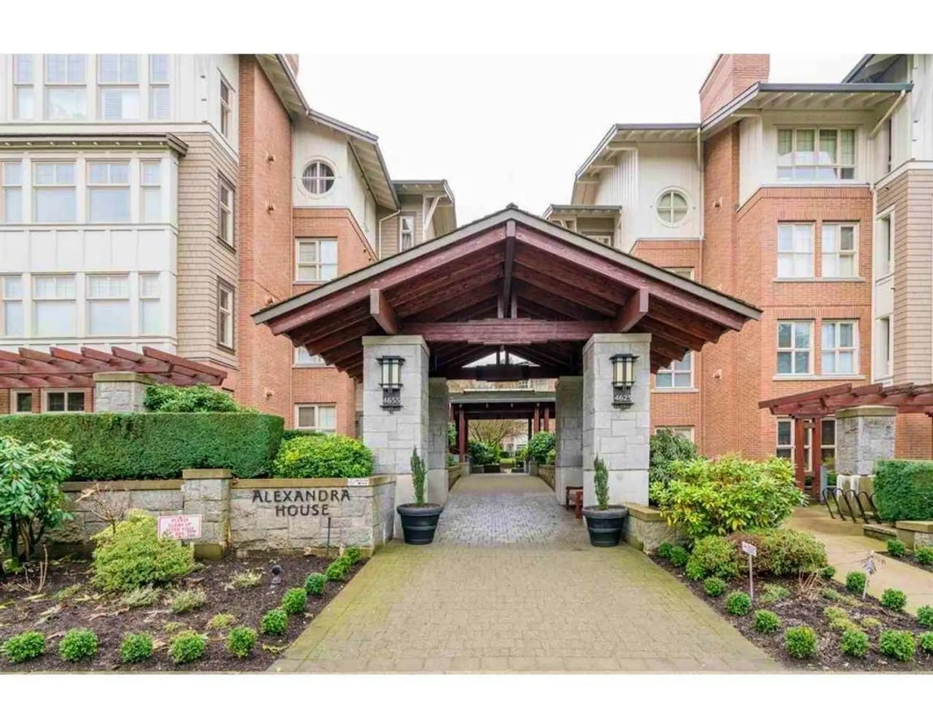 #1406 4655 Valley Drive - Image 1