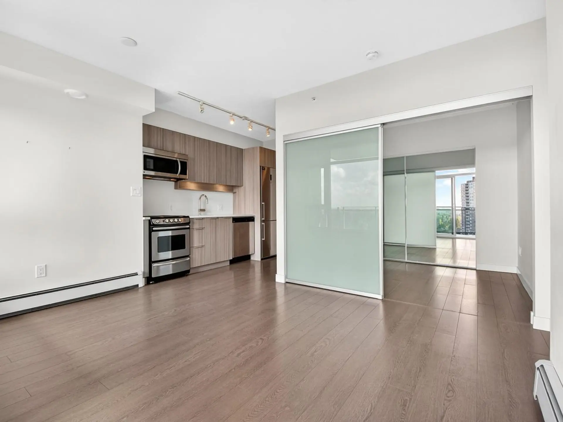 #1907 13308 Central Avenue - Image 5