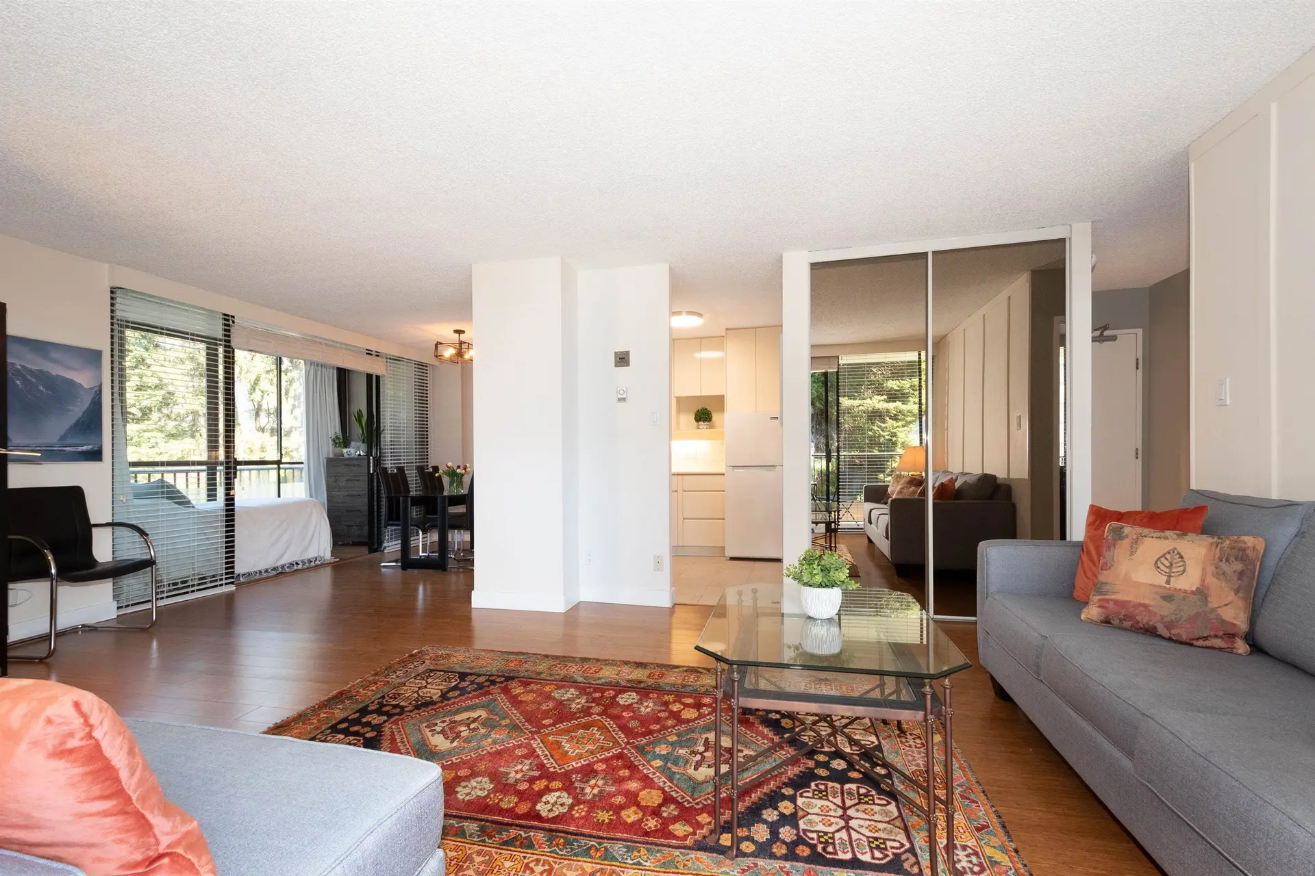 #204 650 16th Street - Image 10