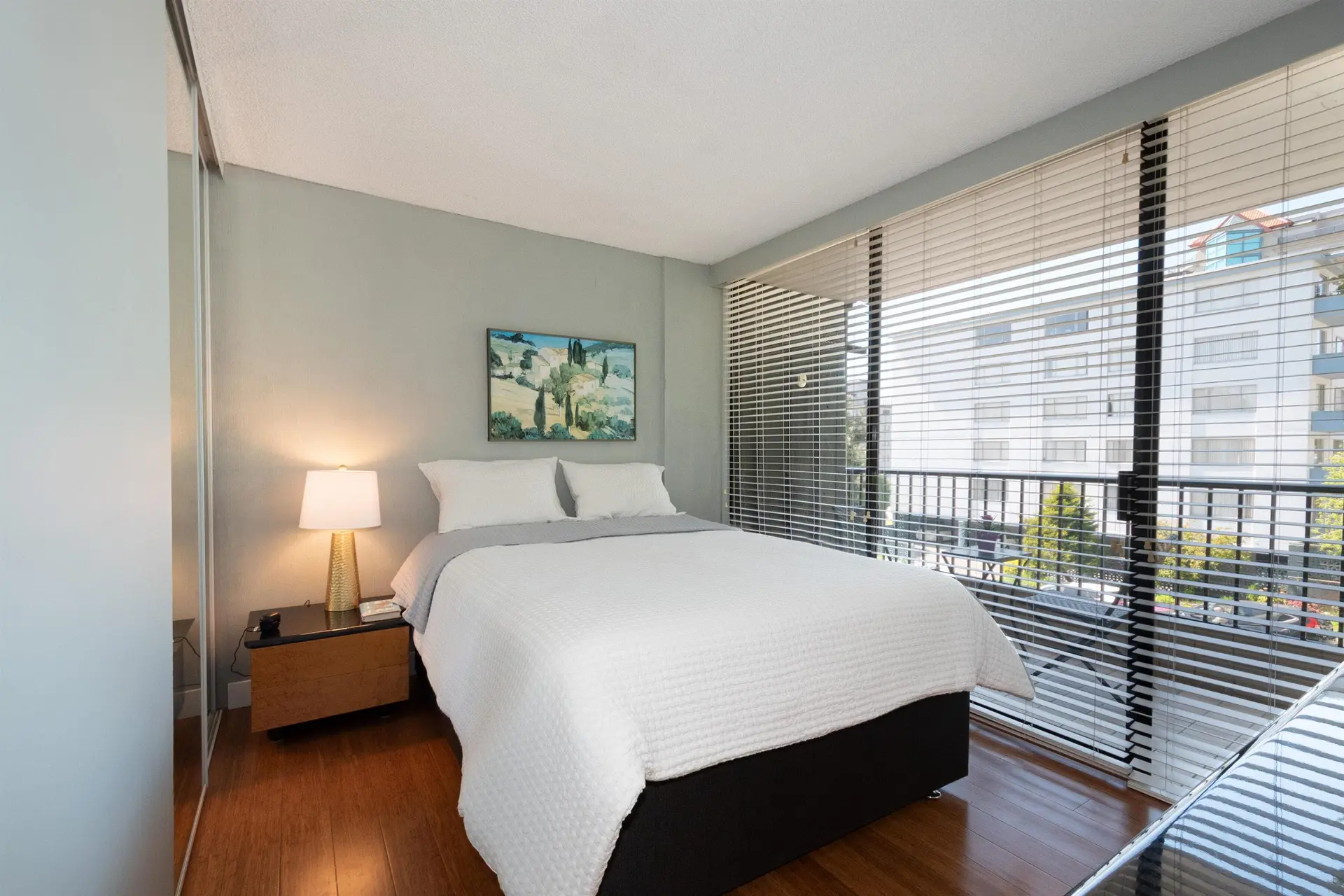 #204 650 16th Street - Image 17