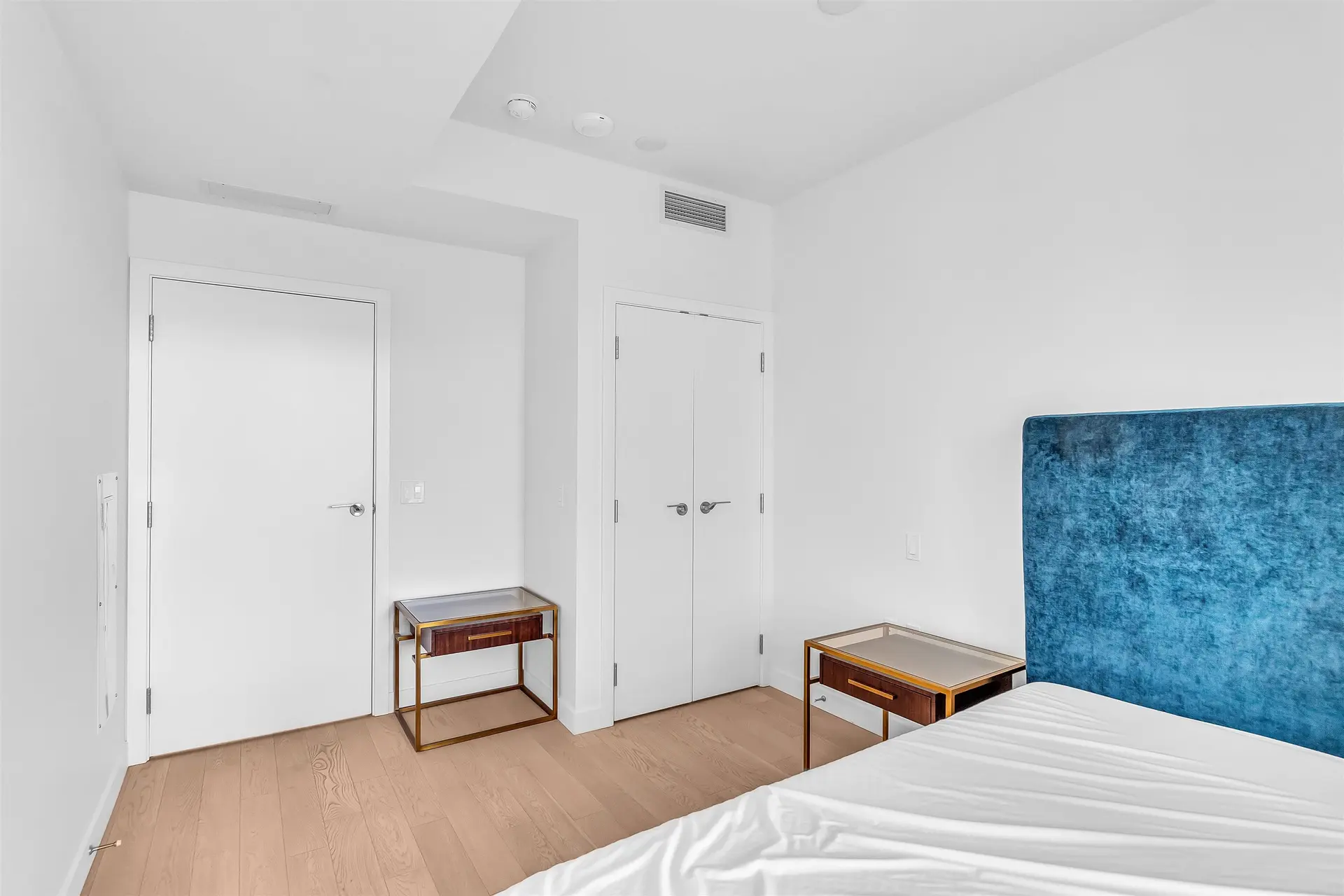 #1006 6833 Pearson Way - Image 10