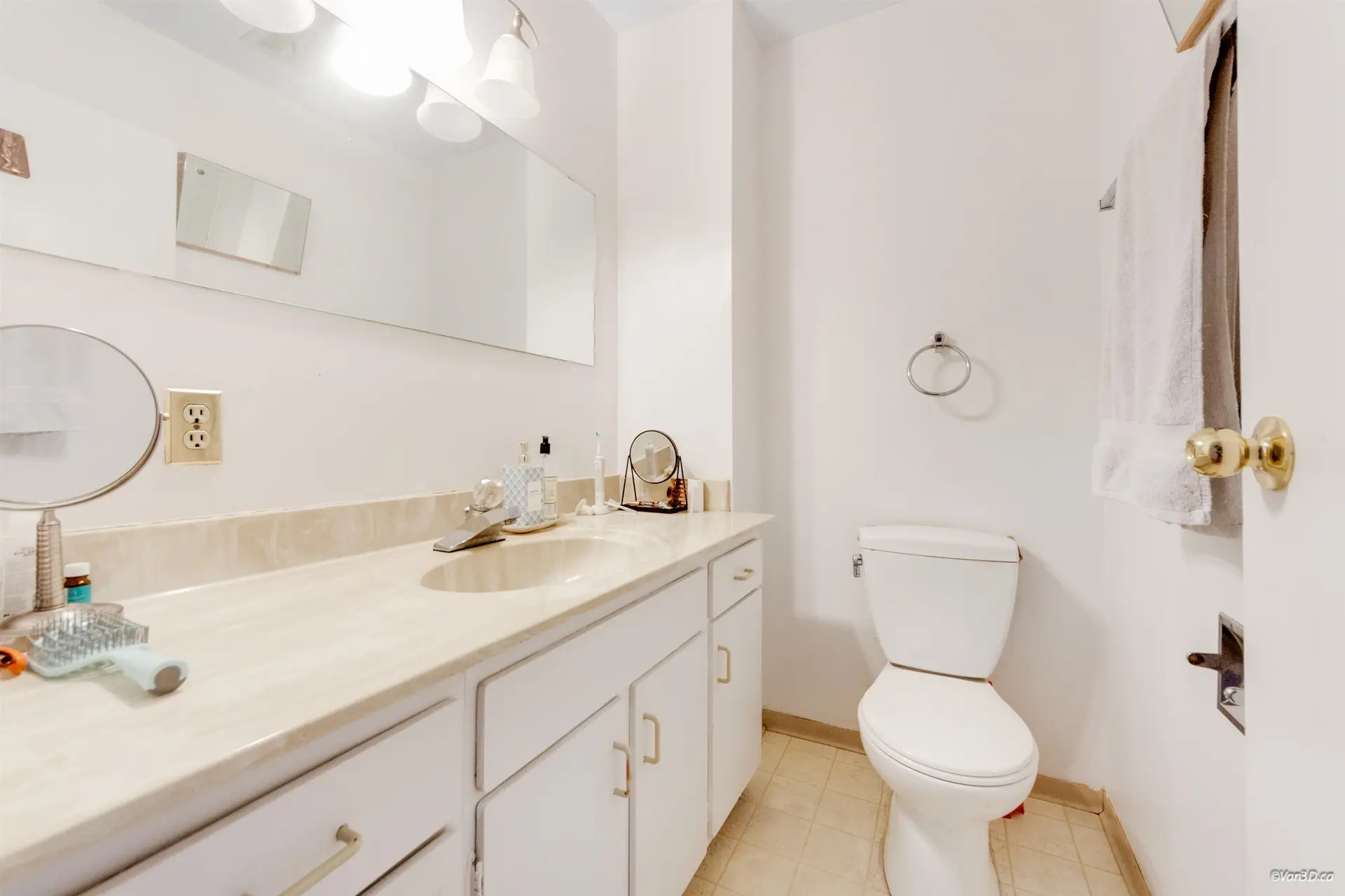 6884 Bromley Court - Image 15