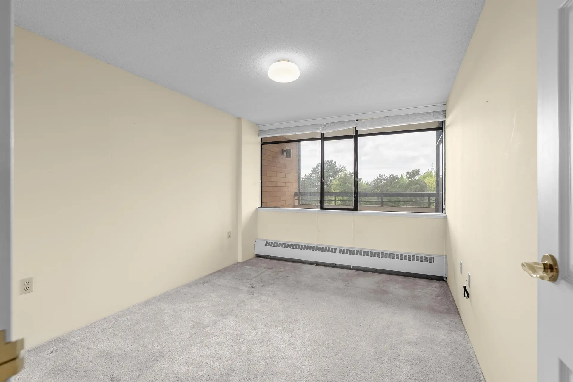 #606 6631 Minoru Boulevard - Image 12