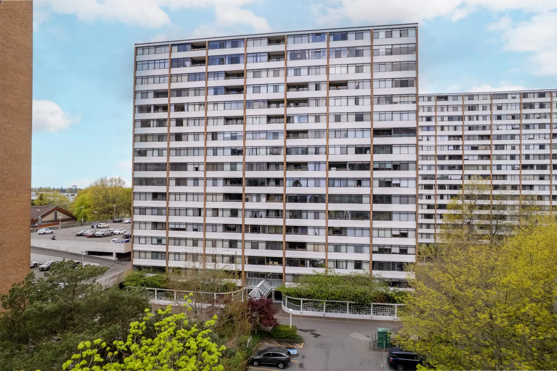 #606 6631 Minoru Boulevard - Image 1