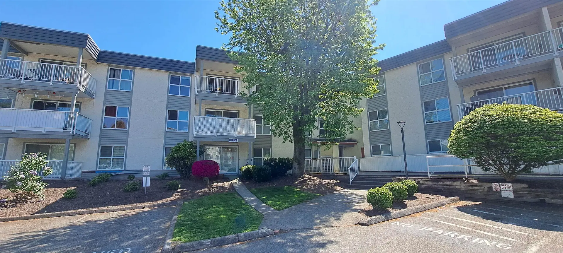 #305 32870 George Ferguson Way - Image 2