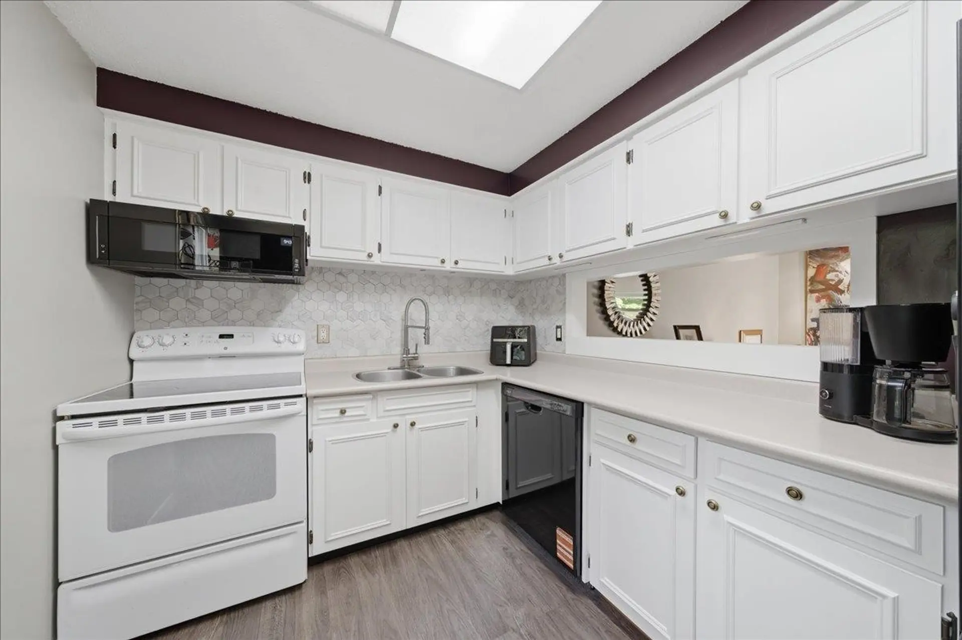 #47 1240 Falcon Drive - Image 4