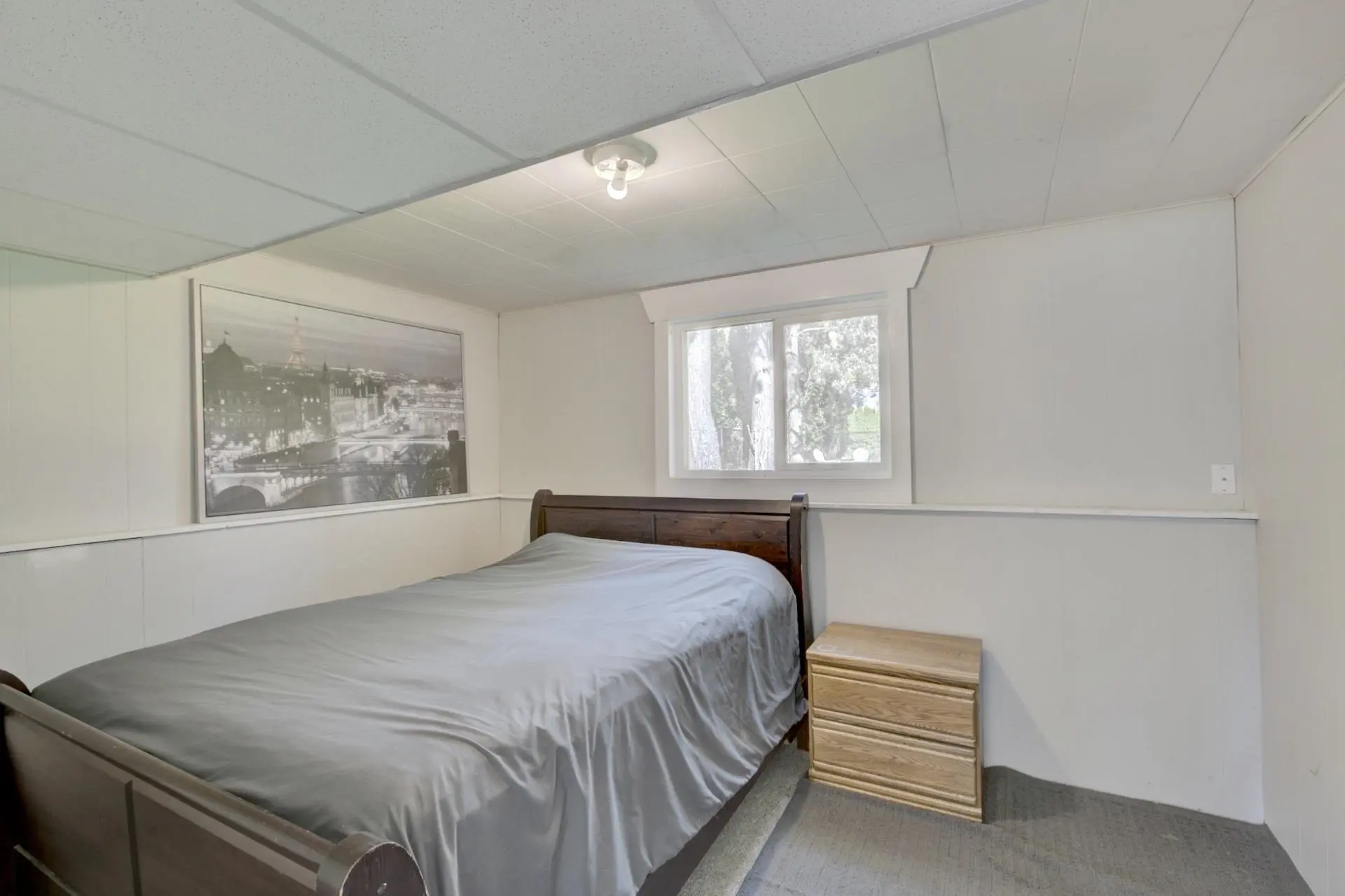 8505 Howard Crescent - Image 14