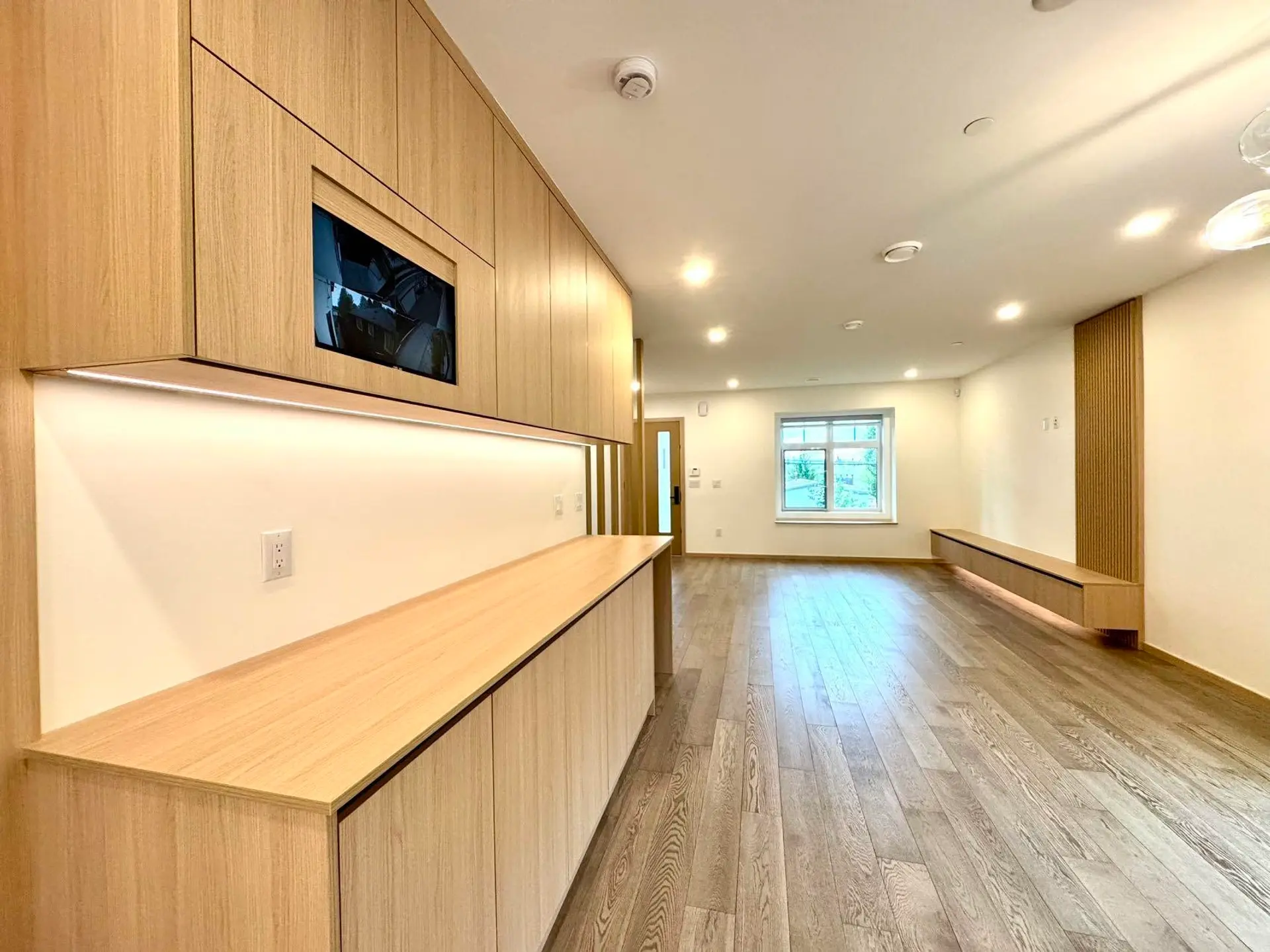 5216 Rupert Street - Image 6