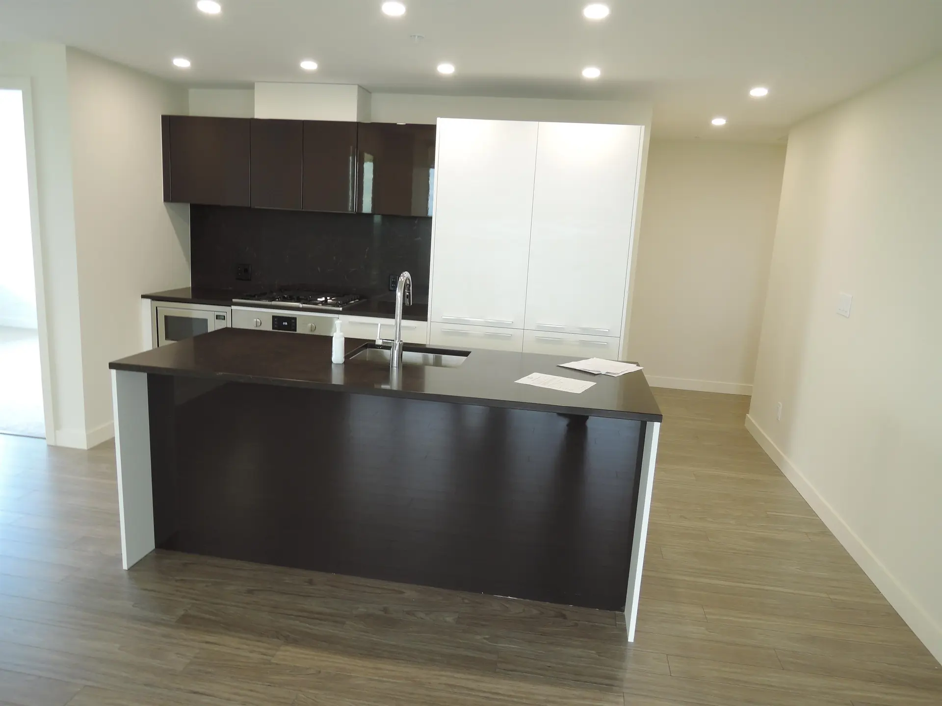 #1305 6288 Cassie Avenue - Image 5