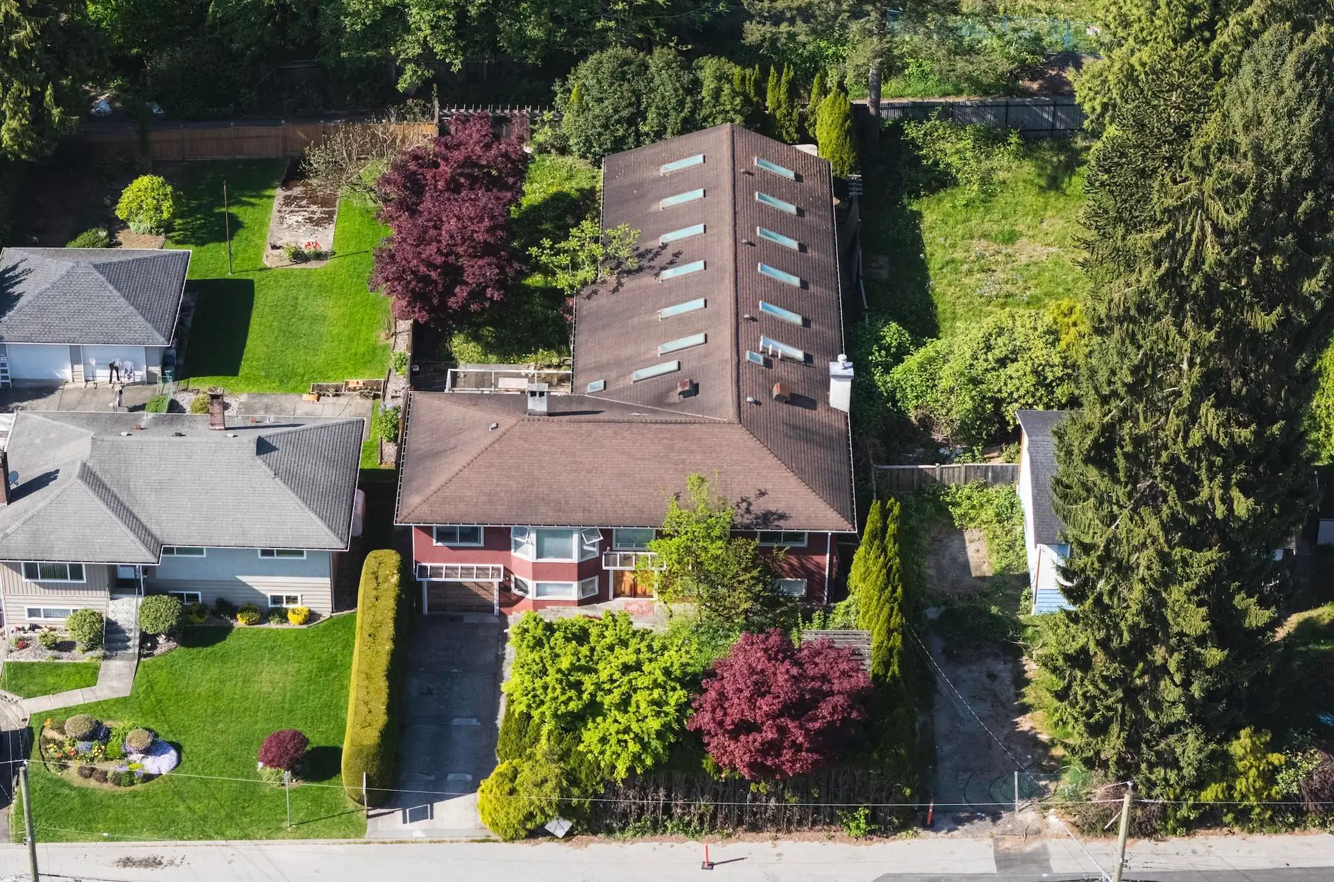 619 Harrison Avenue - Image 2