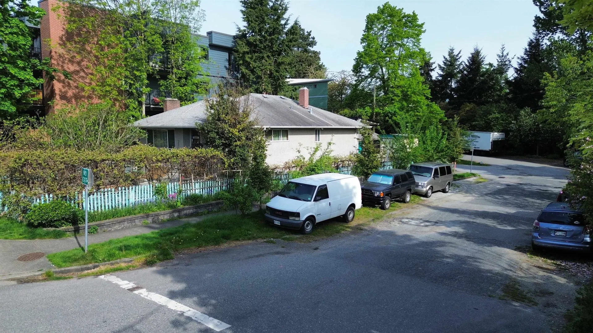 1385 E 7th Avenue - Image 5
