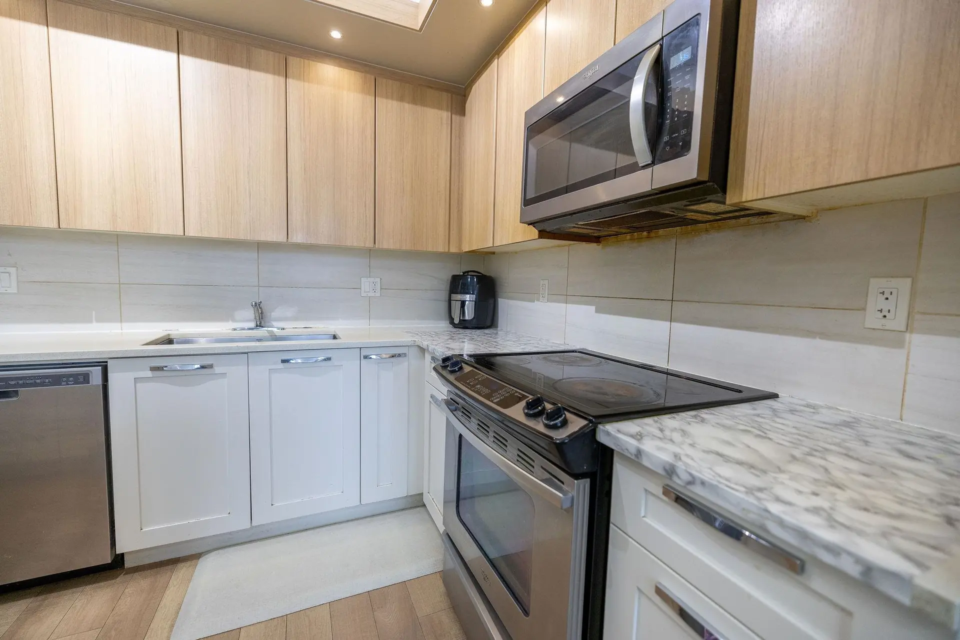 #7 6350 142 Street - Image 6
