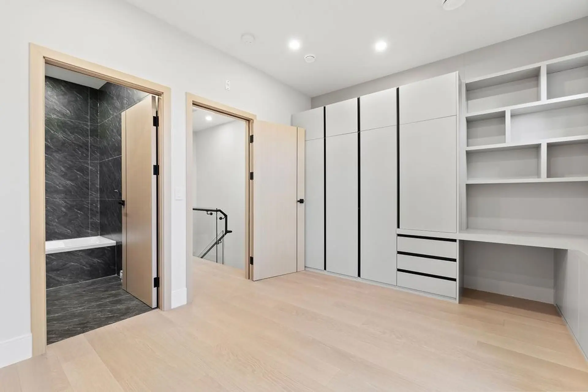 1510 W 61st Avenue - Image 14