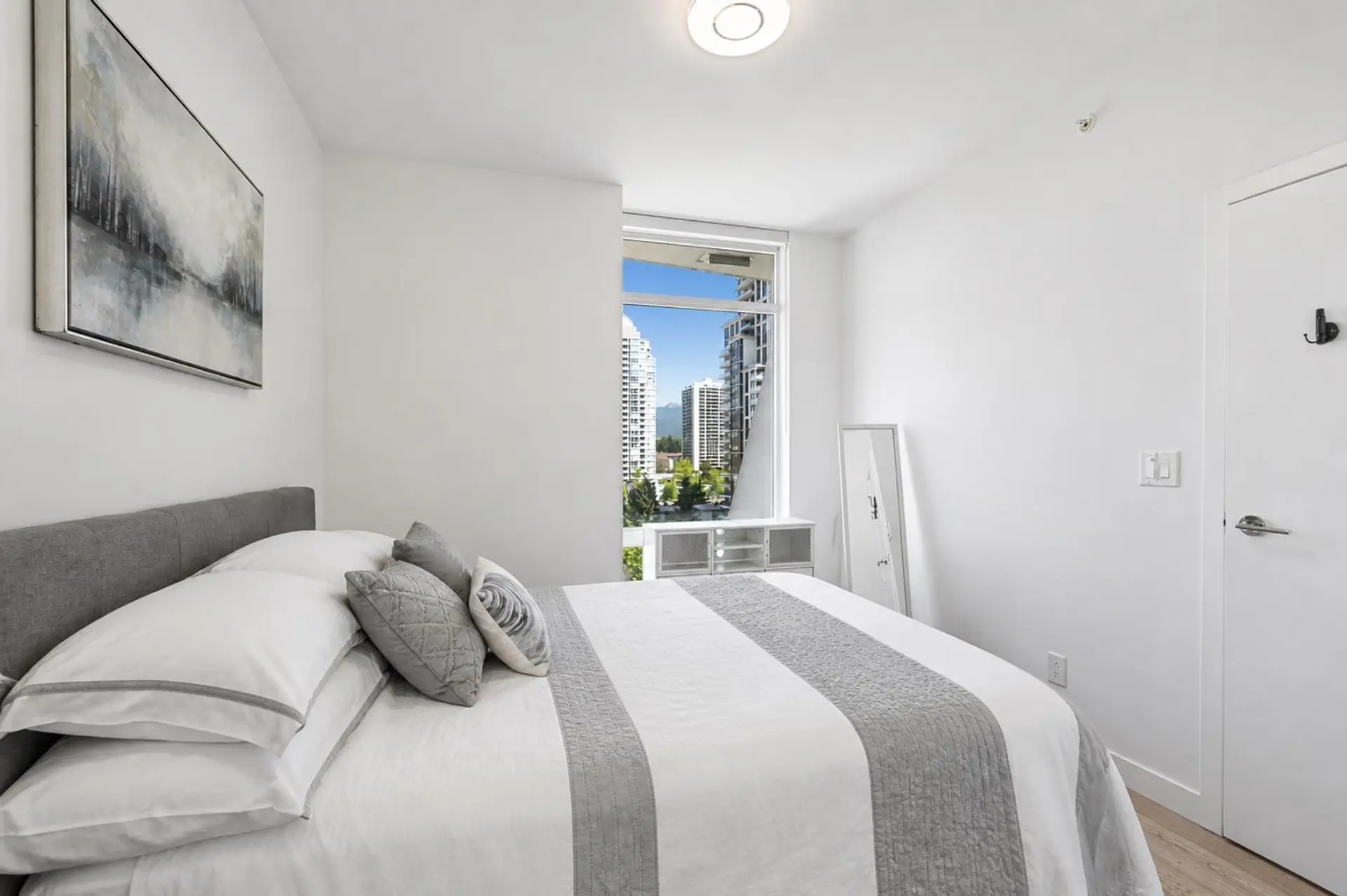#1106 2181 Madison Avenue - Image 13