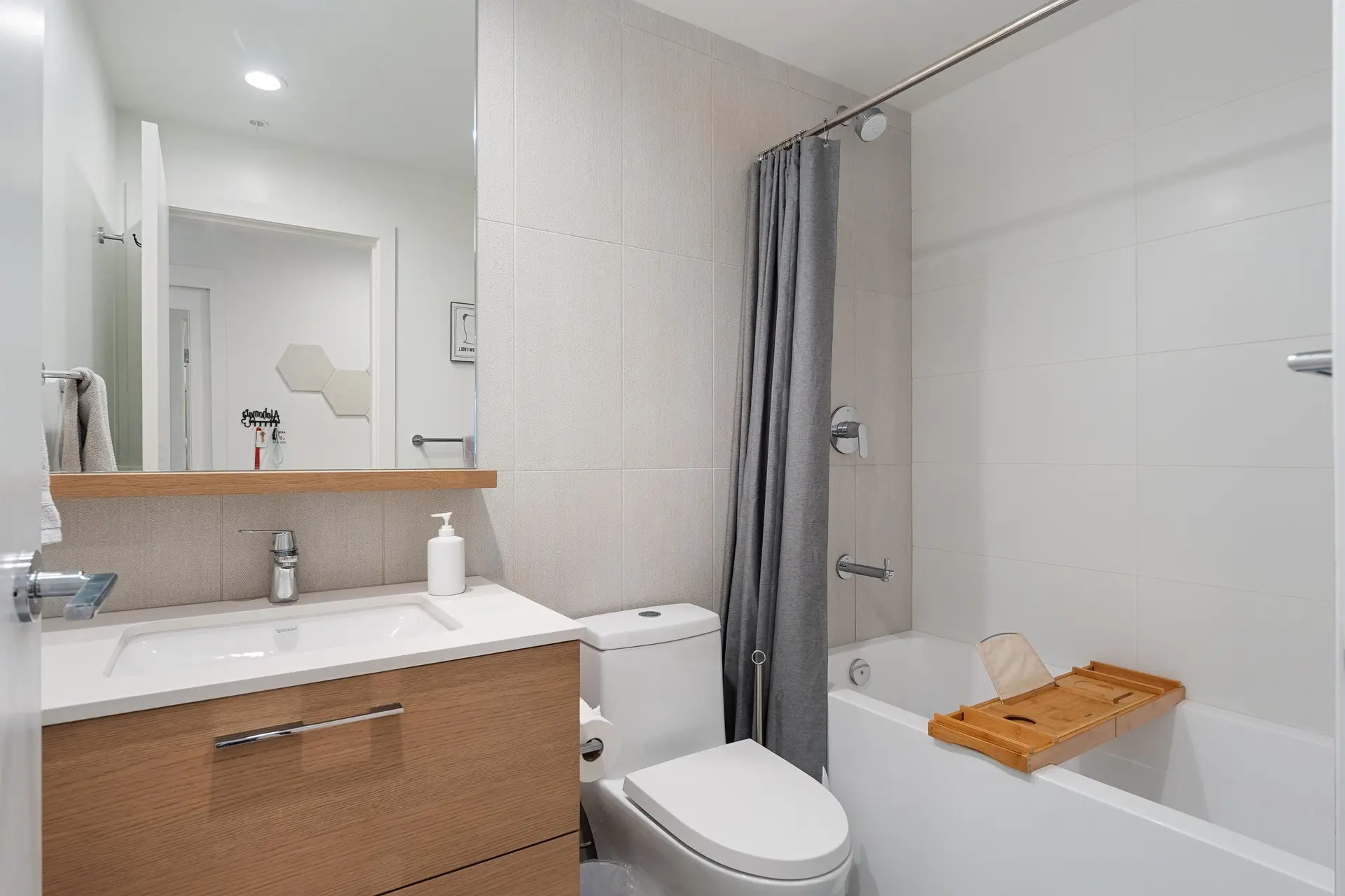 #1106 2181 Madison Avenue - Image 14