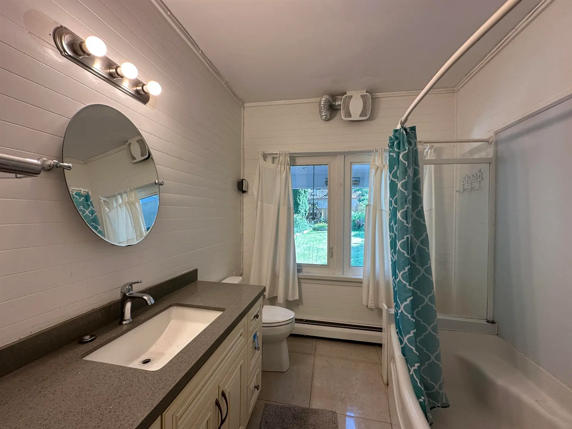4678 W 3rd Avenue - Image 7