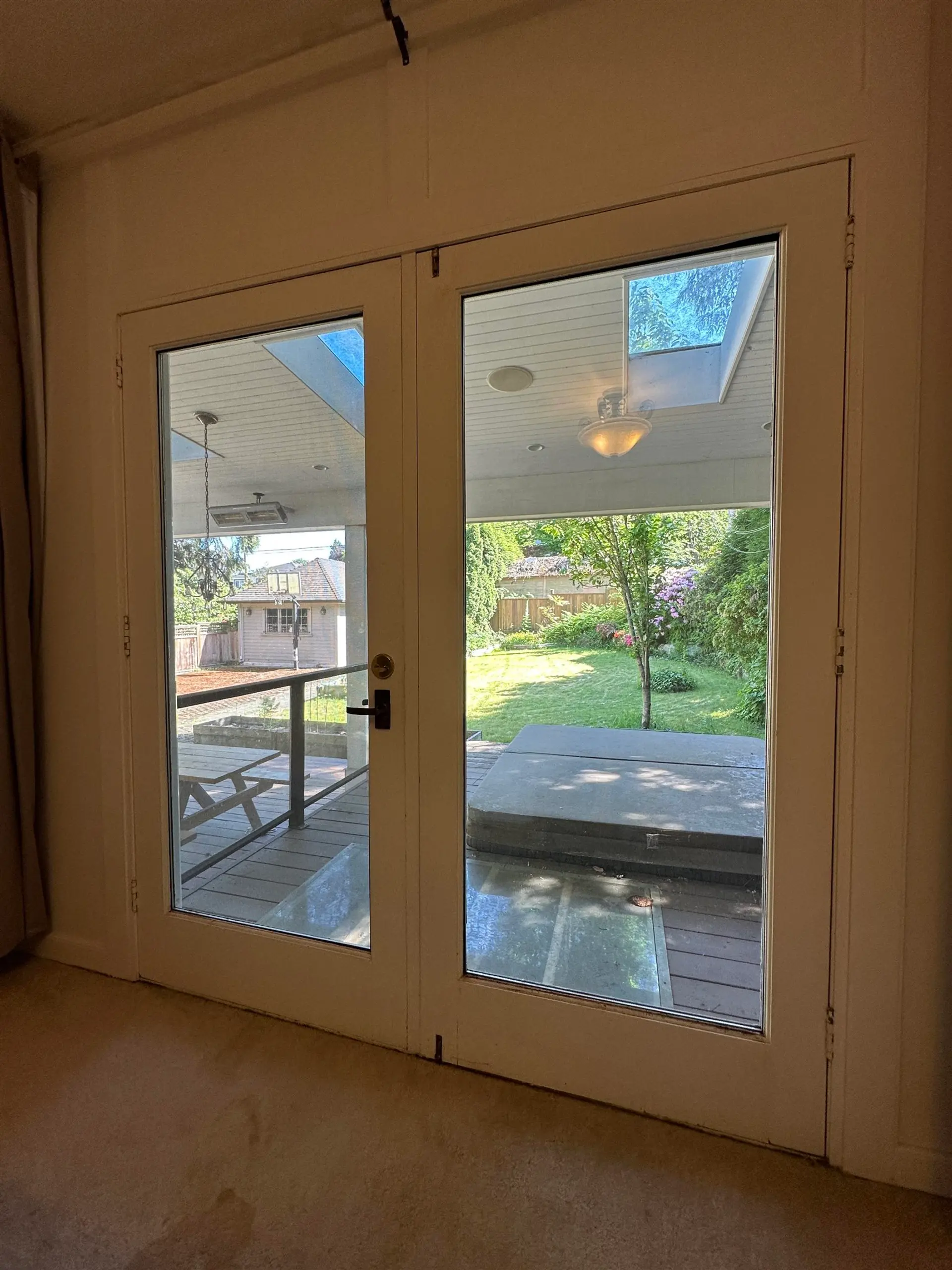 4678 W 3rd Avenue - Image 10