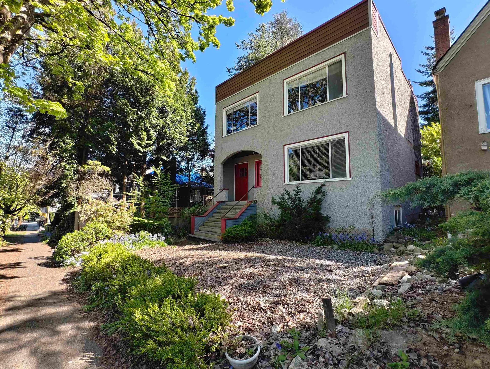 3716 W 16th Avenue