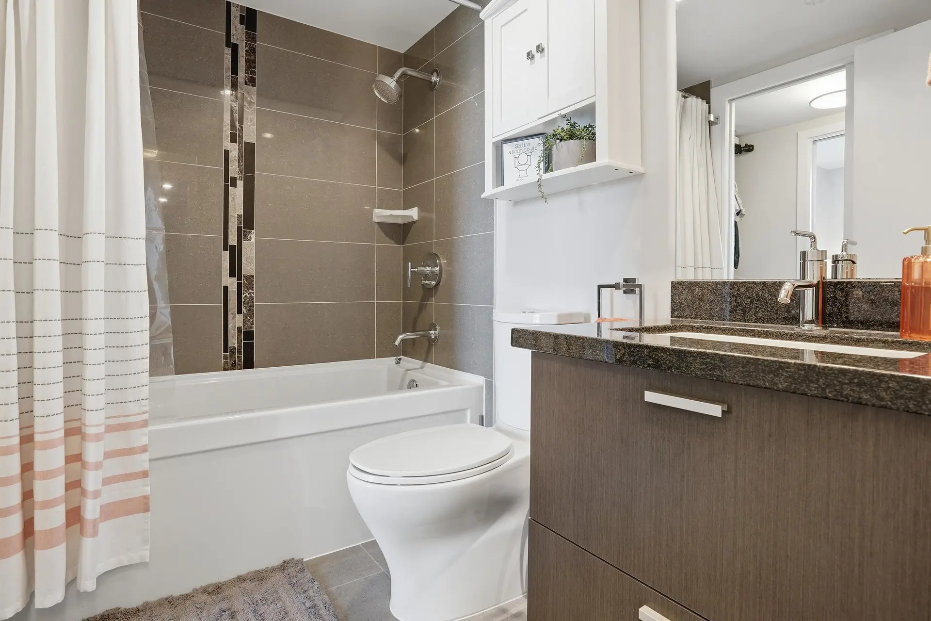 #2605 2232 Douglas Road - Image 10
