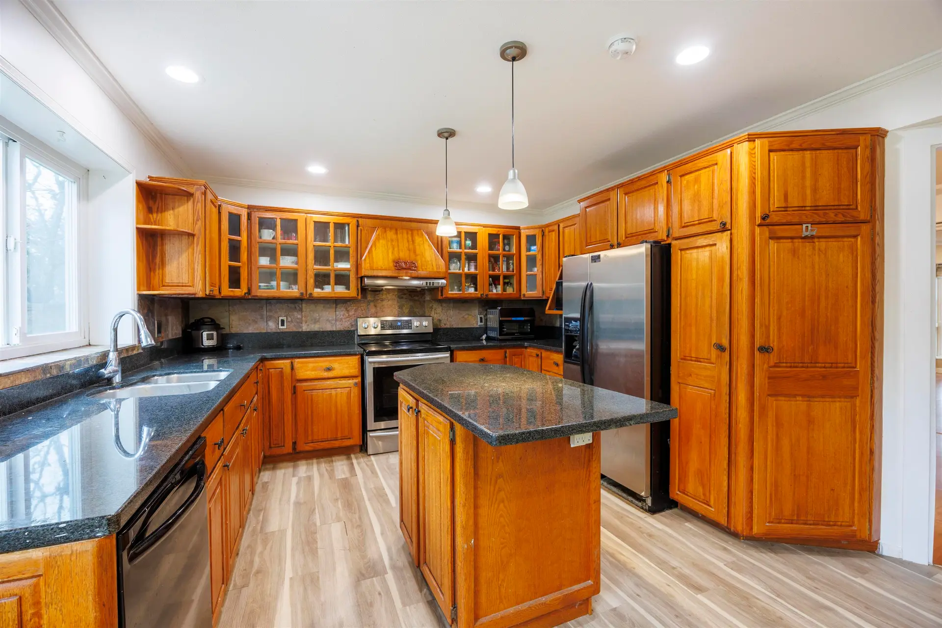 10333 167 Street - Image 6