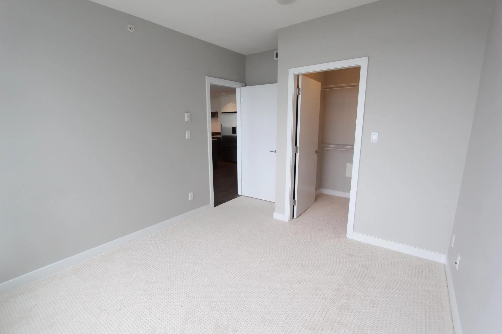 #2701 4900 Lennox Lane - Image 13