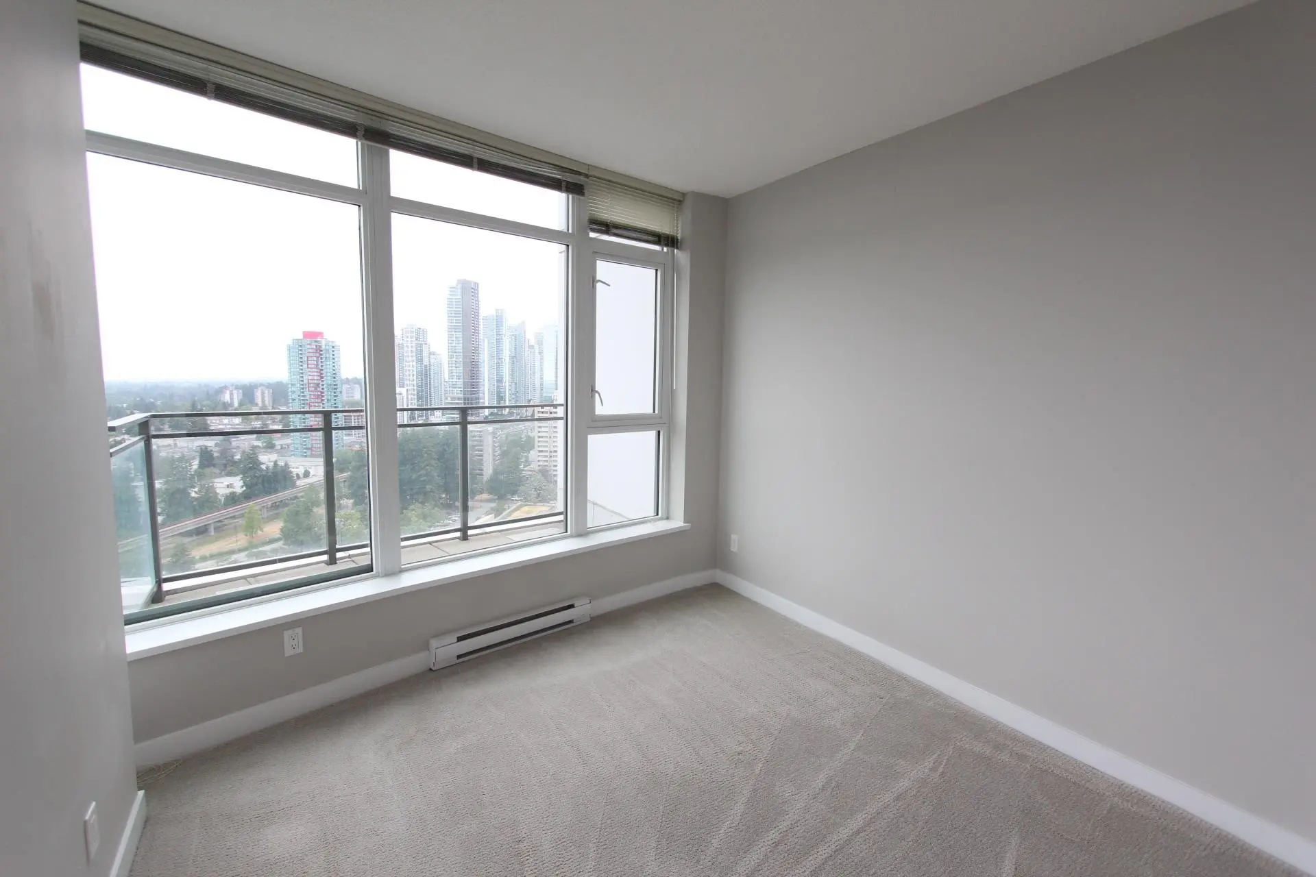 #2701 4900 Lennox Lane - Image 8