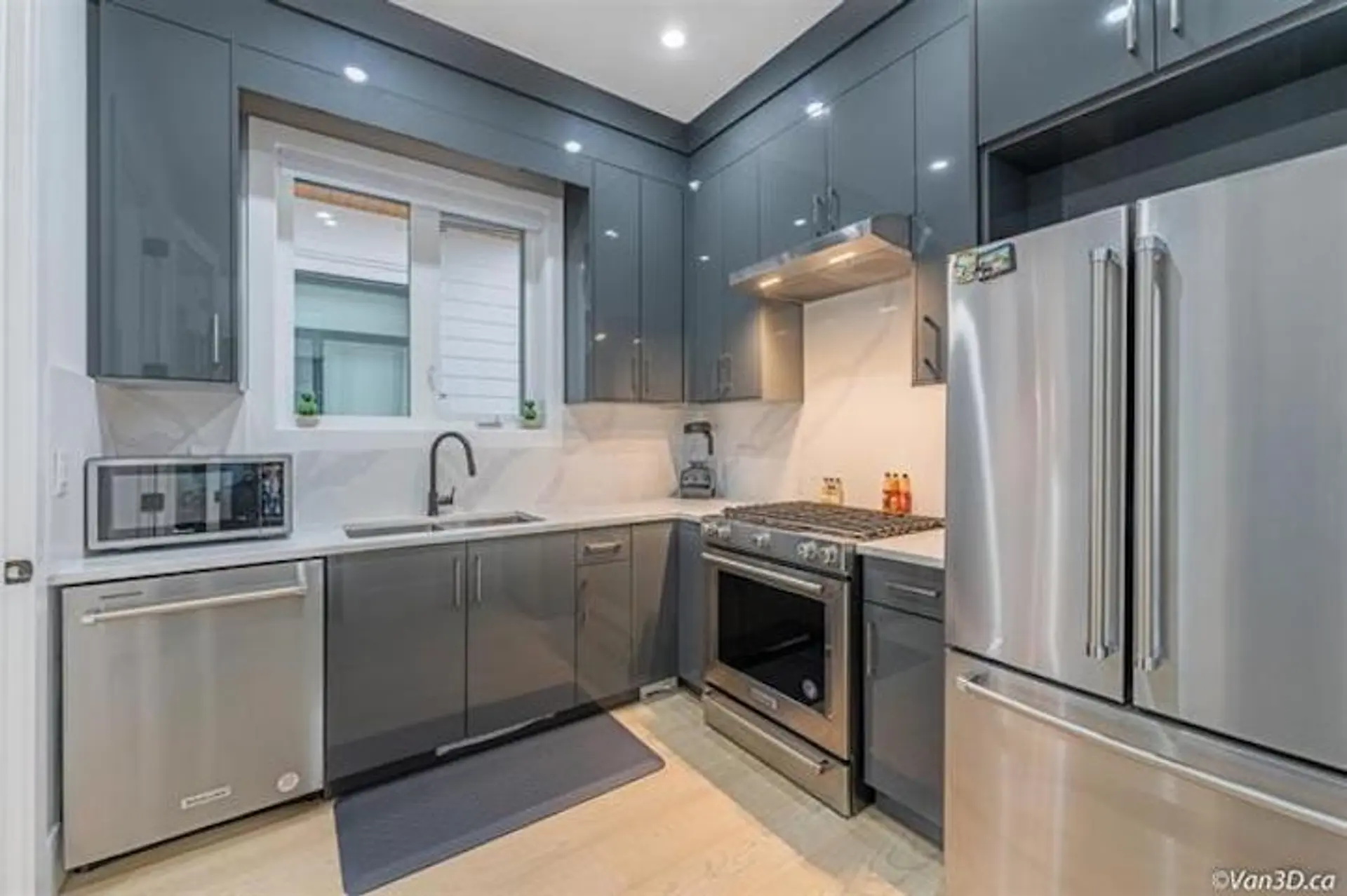 16759 18 Avenue - Image 8
