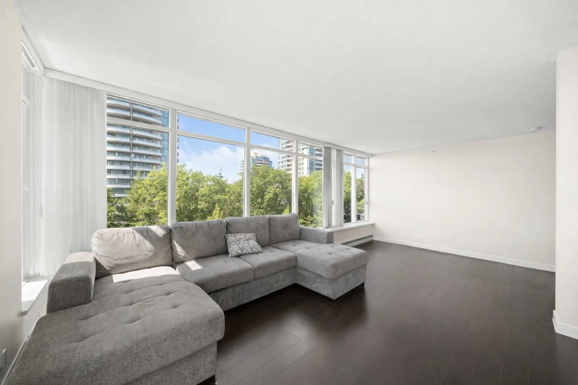 #506 6688 Arcola Street - Image 3