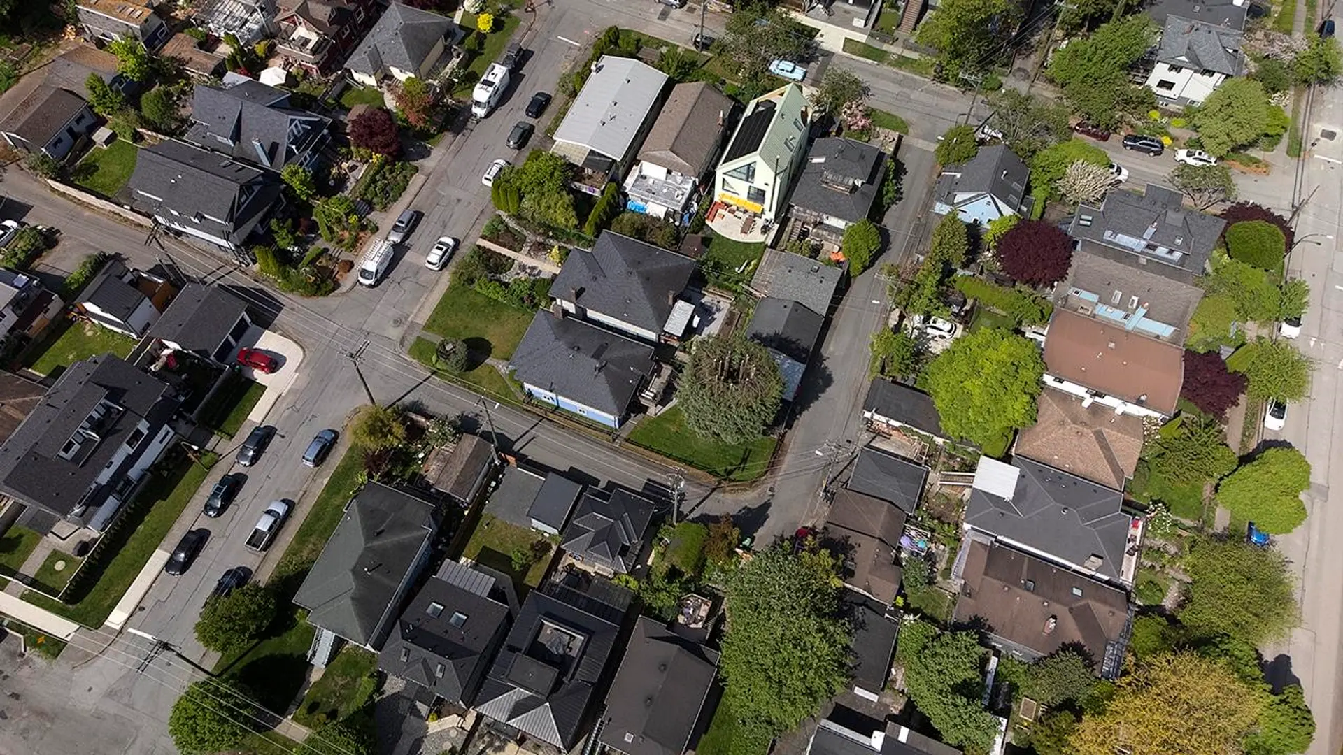 2137 20th Avenue - Image 7