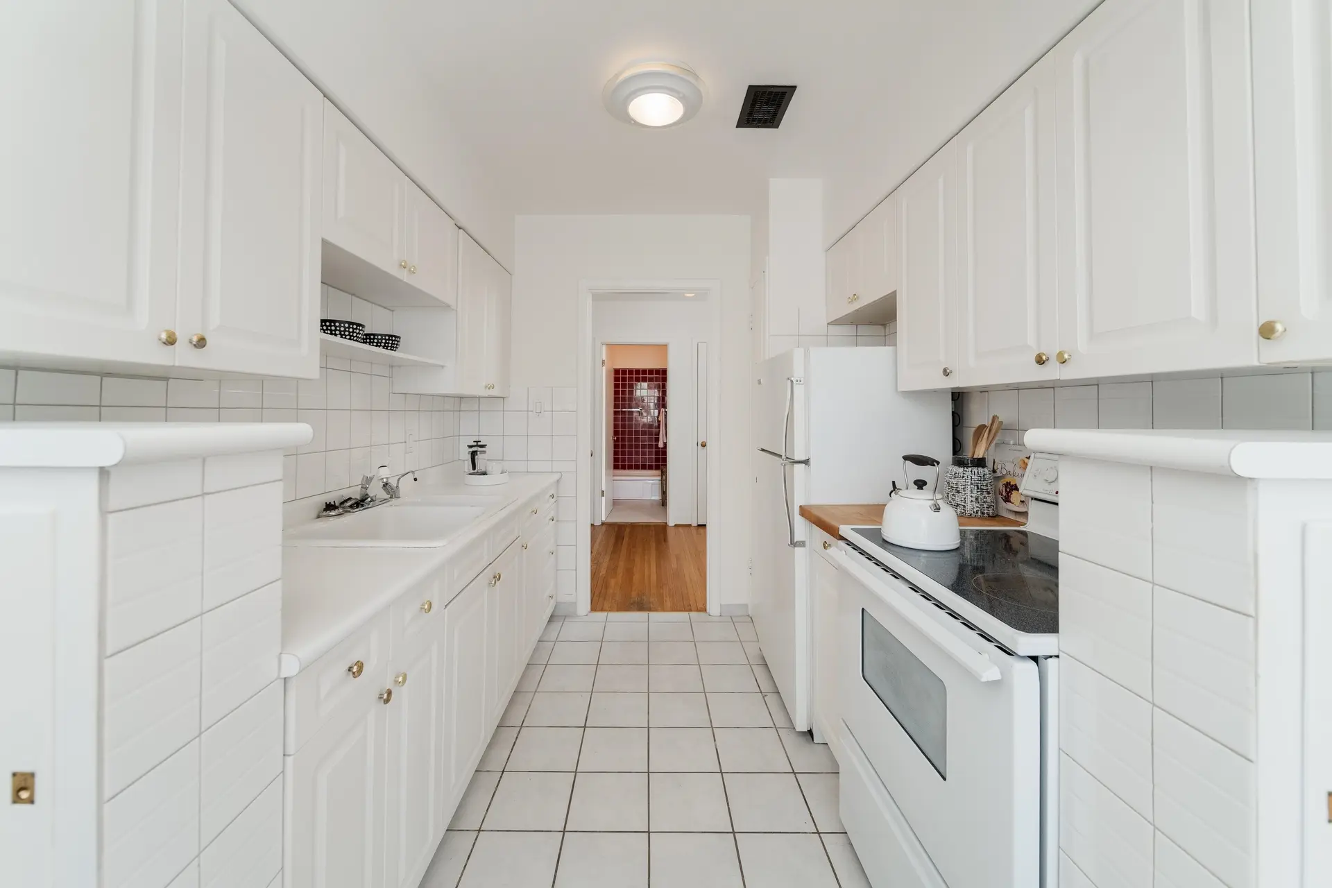 #307 1565 Burnaby Street - Image 9