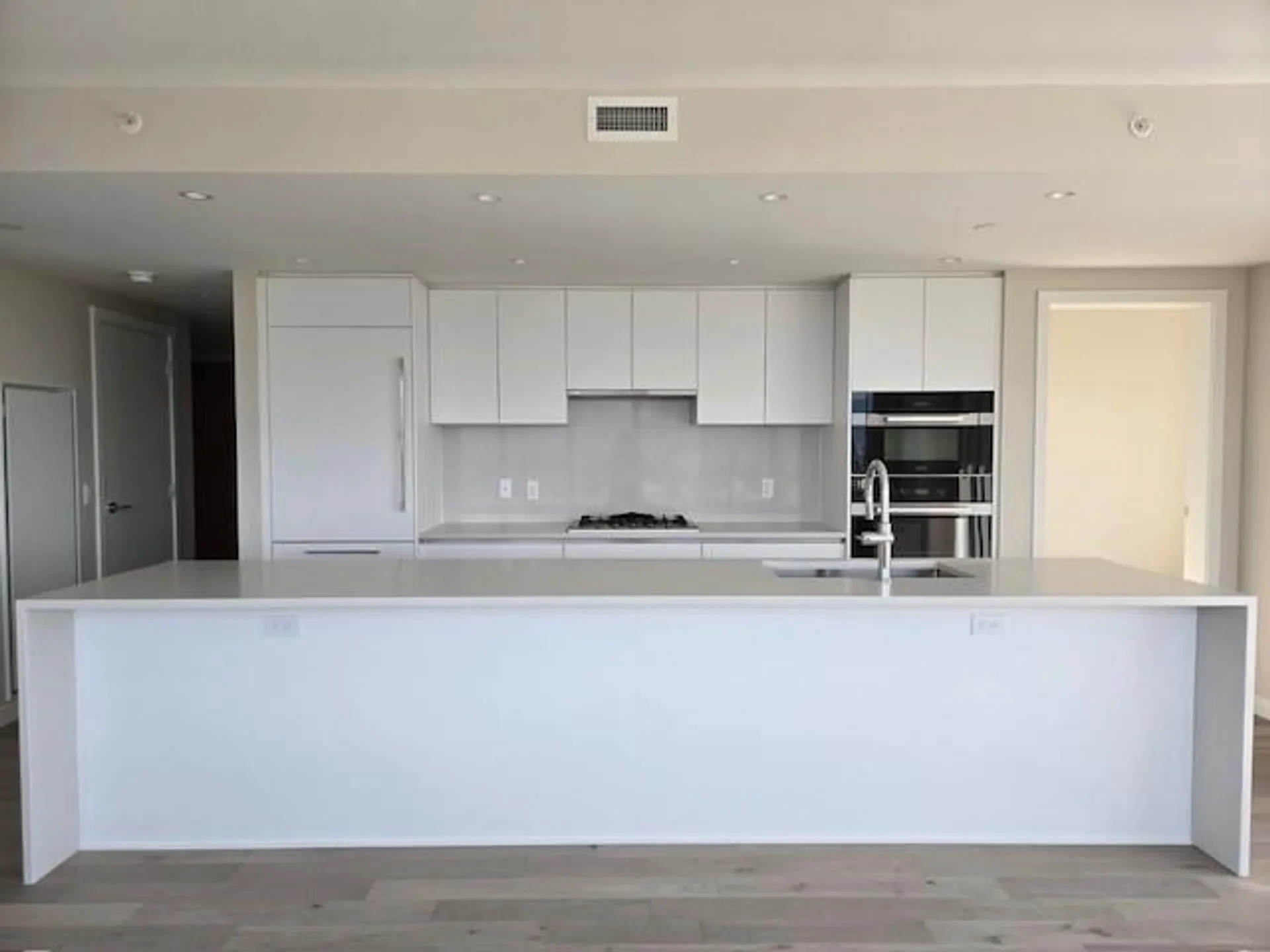#2102 485 W 42nd Avenue - Image 4