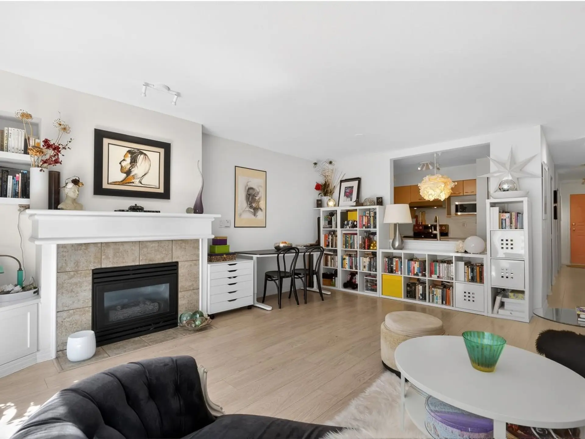 #134 1408 Cartier Avenue - Image 4