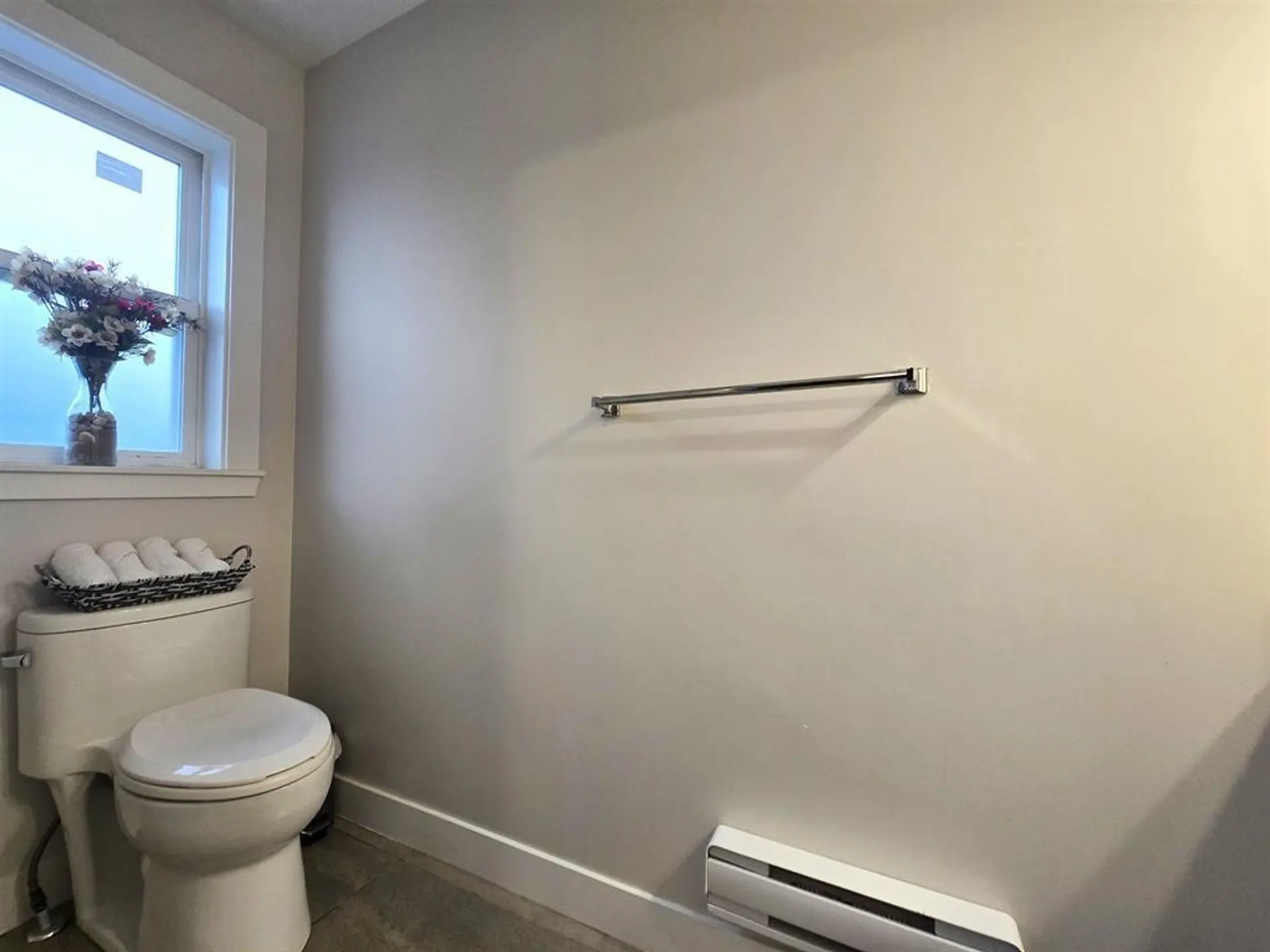 #11 32138 George Ferguson Way - Image 13