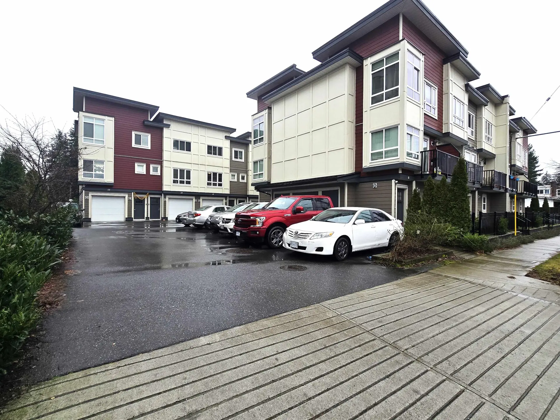 #11 32138 George Ferguson Way - Image 1