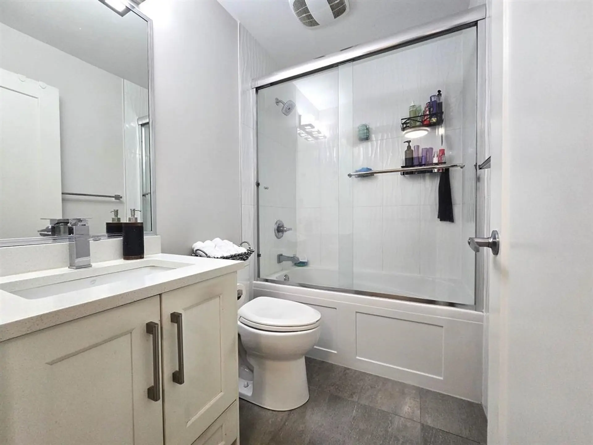 #11 32138 George Ferguson Way - Image 19